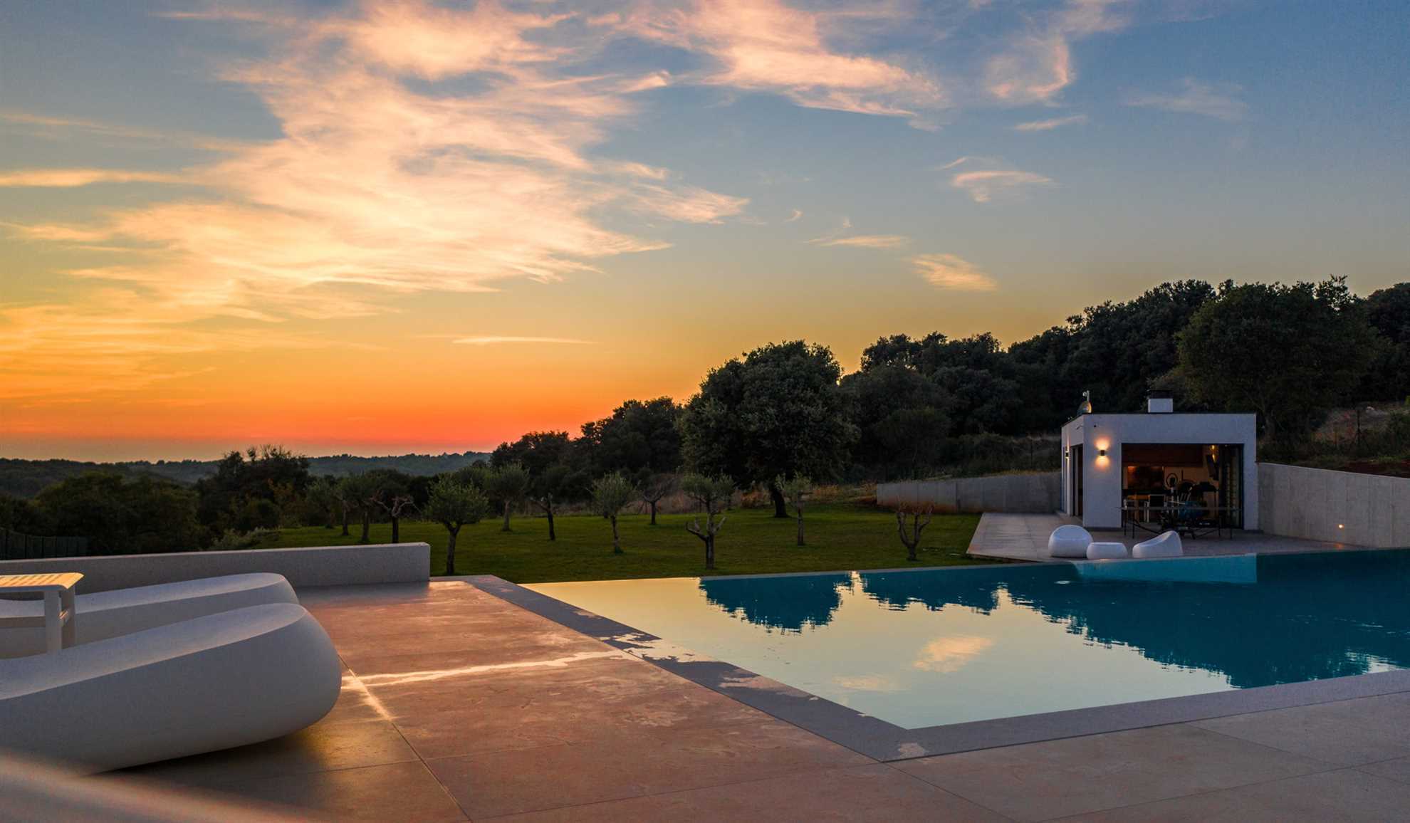 Luxury Villa Artemis with Heated Pool