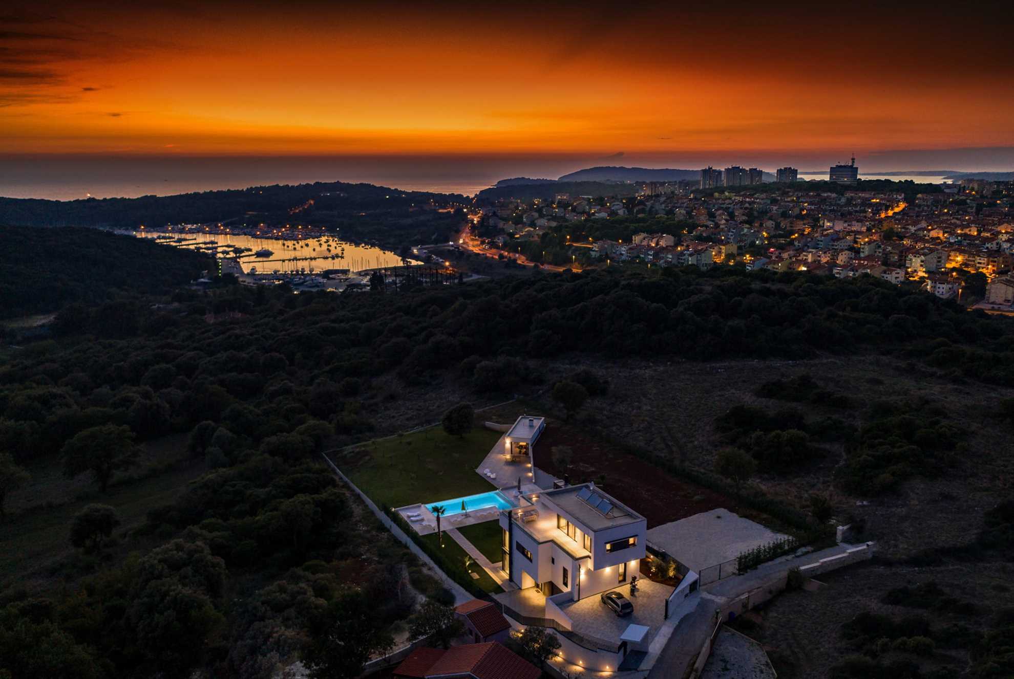 Luxury Villa Artemis with Heated Pool
