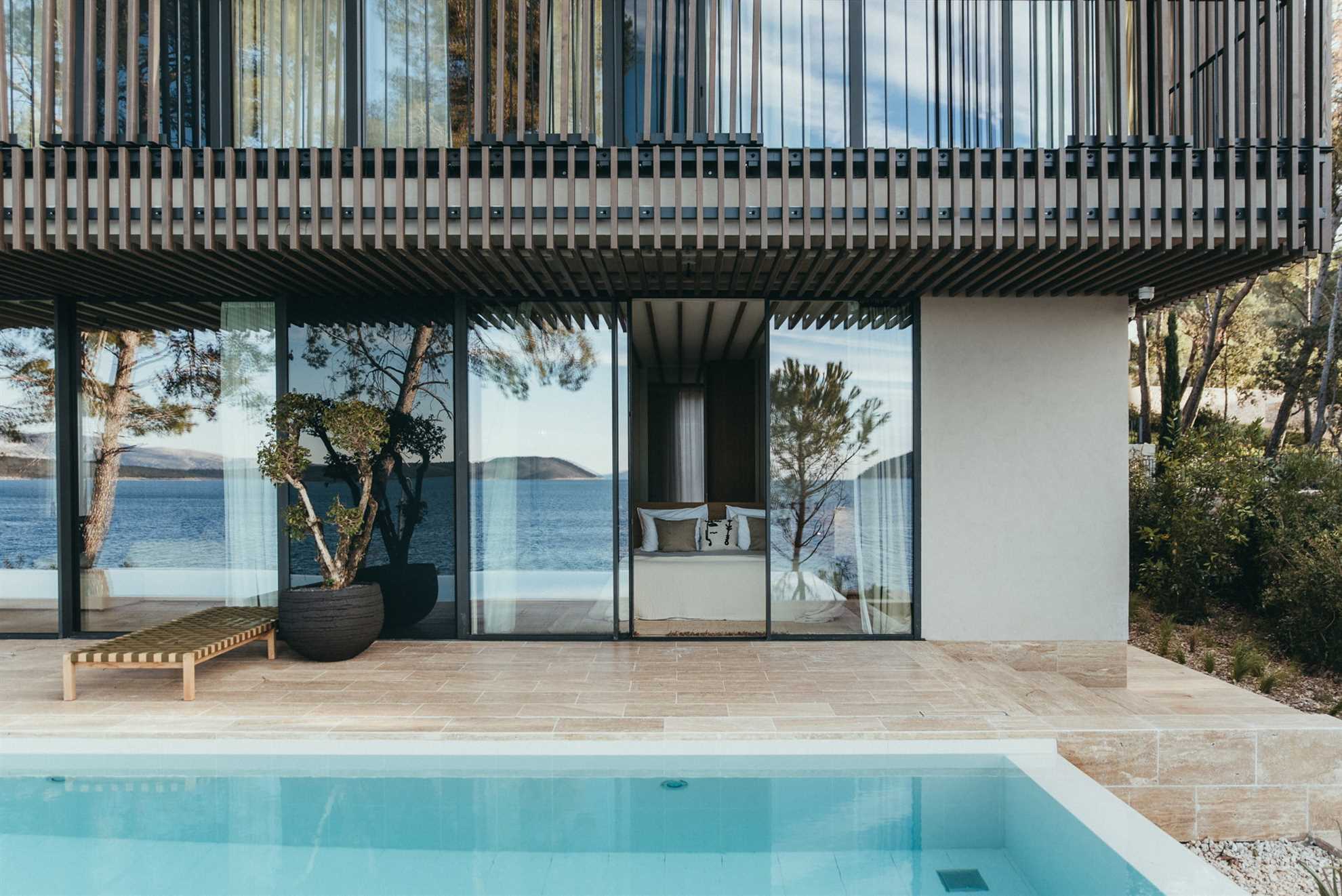 Luxury Villa Bay with Heated Pool