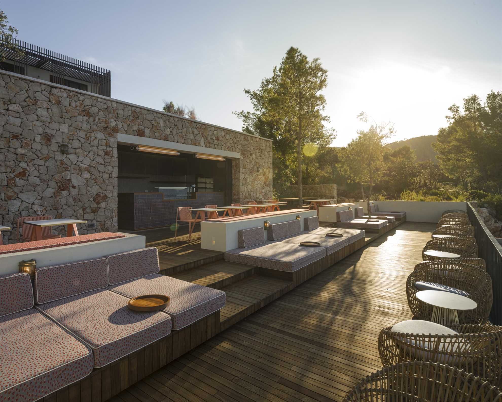 Luxury Villa Pine with Heated Pool
