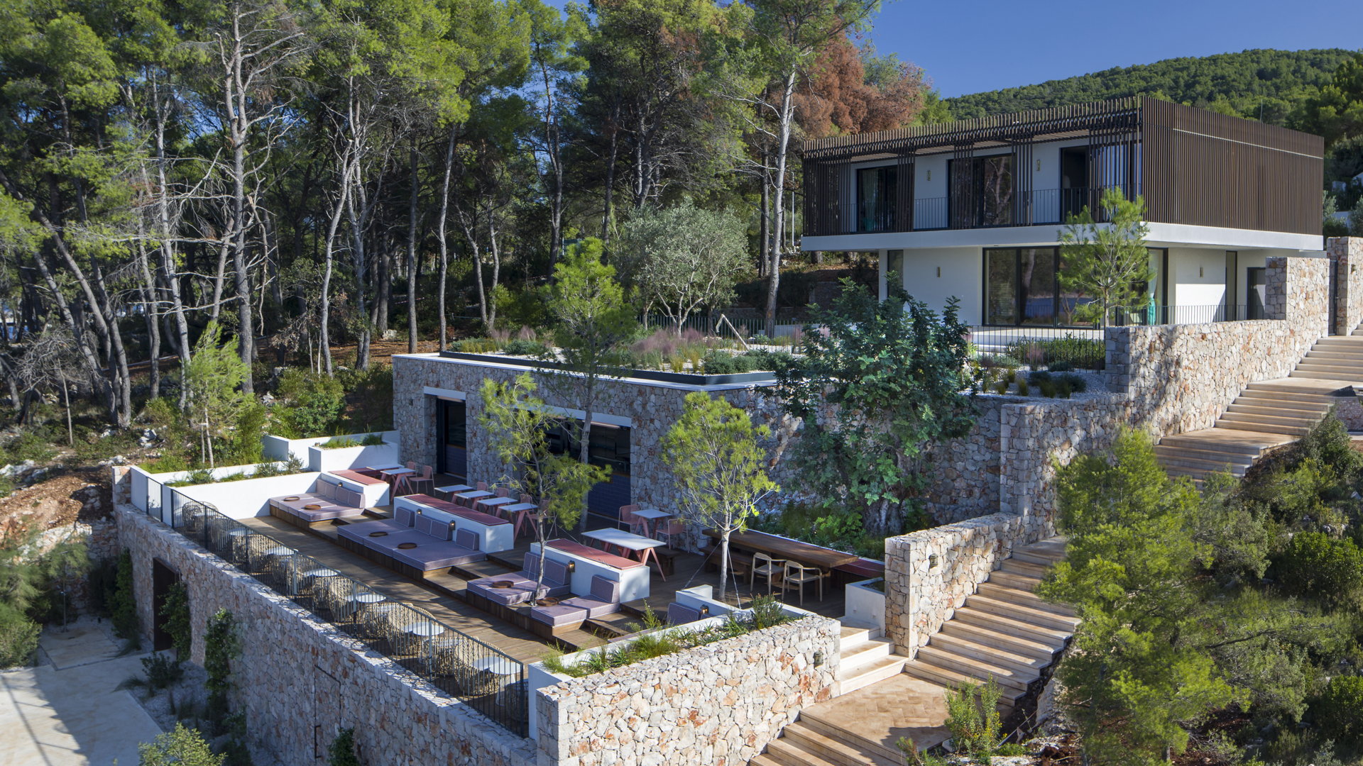 Luxury Villa Cliff with Heated Pool