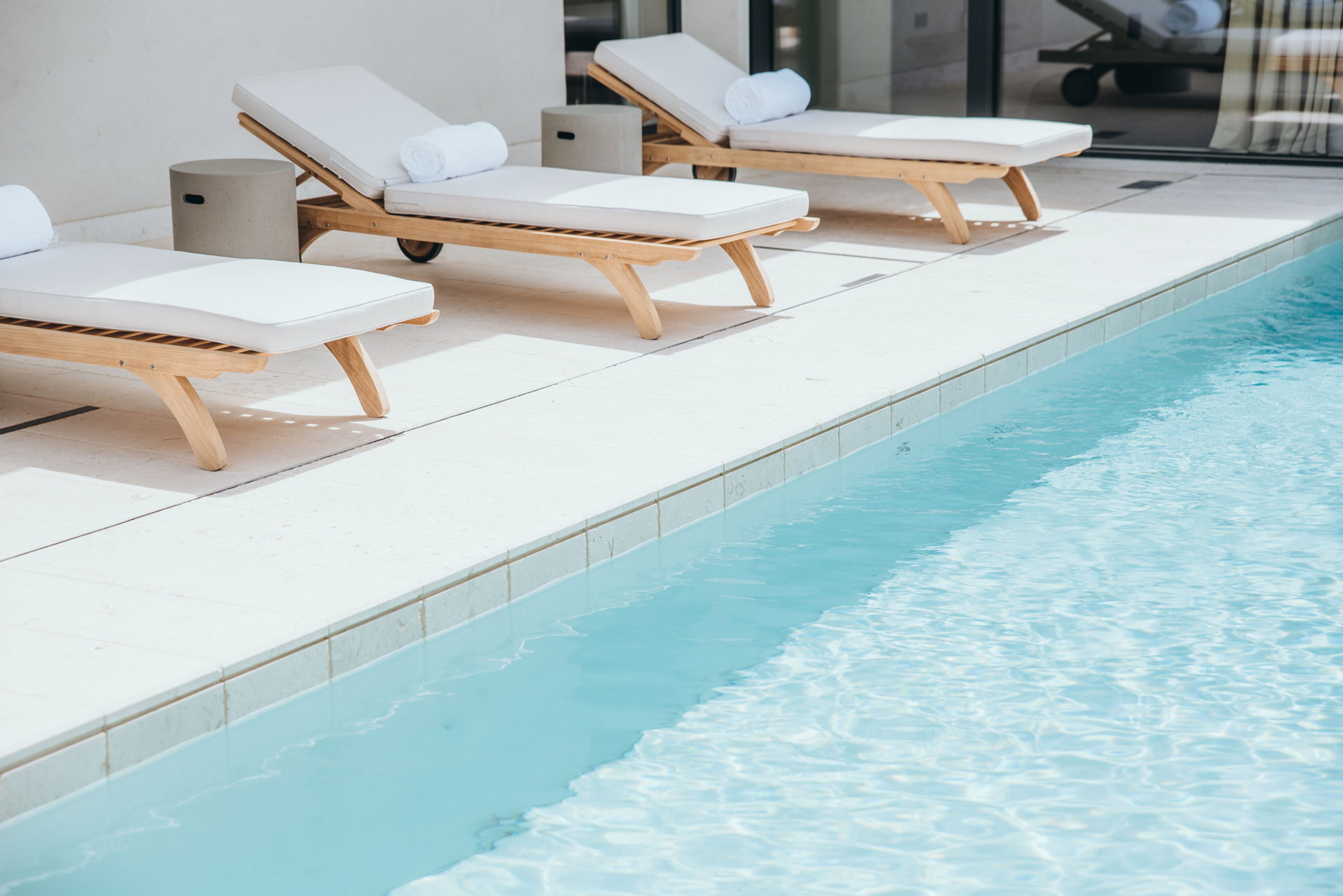 Luxury Villa Cliff with Heated Pool