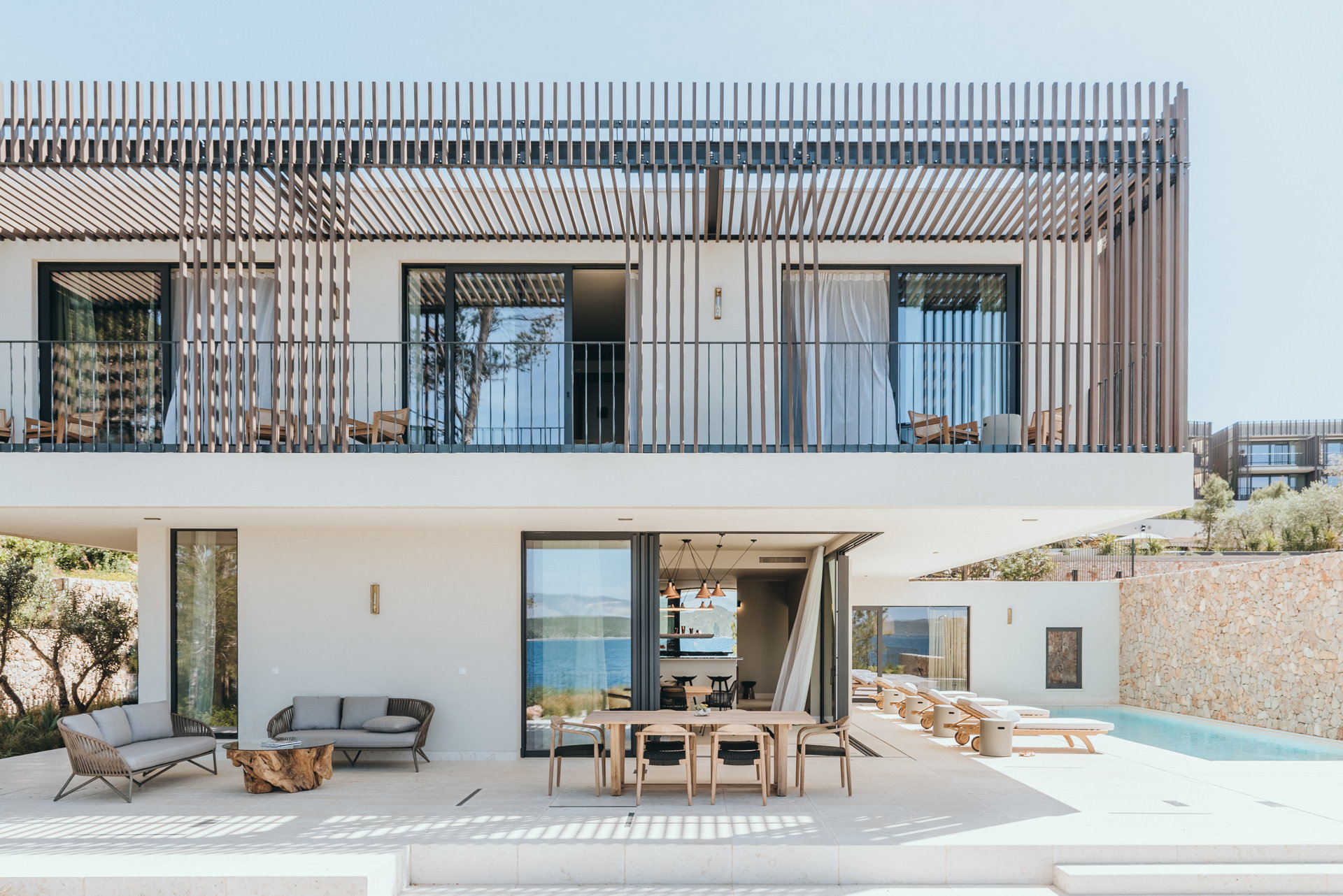 Luxury Villa Cliff with Heated Pool