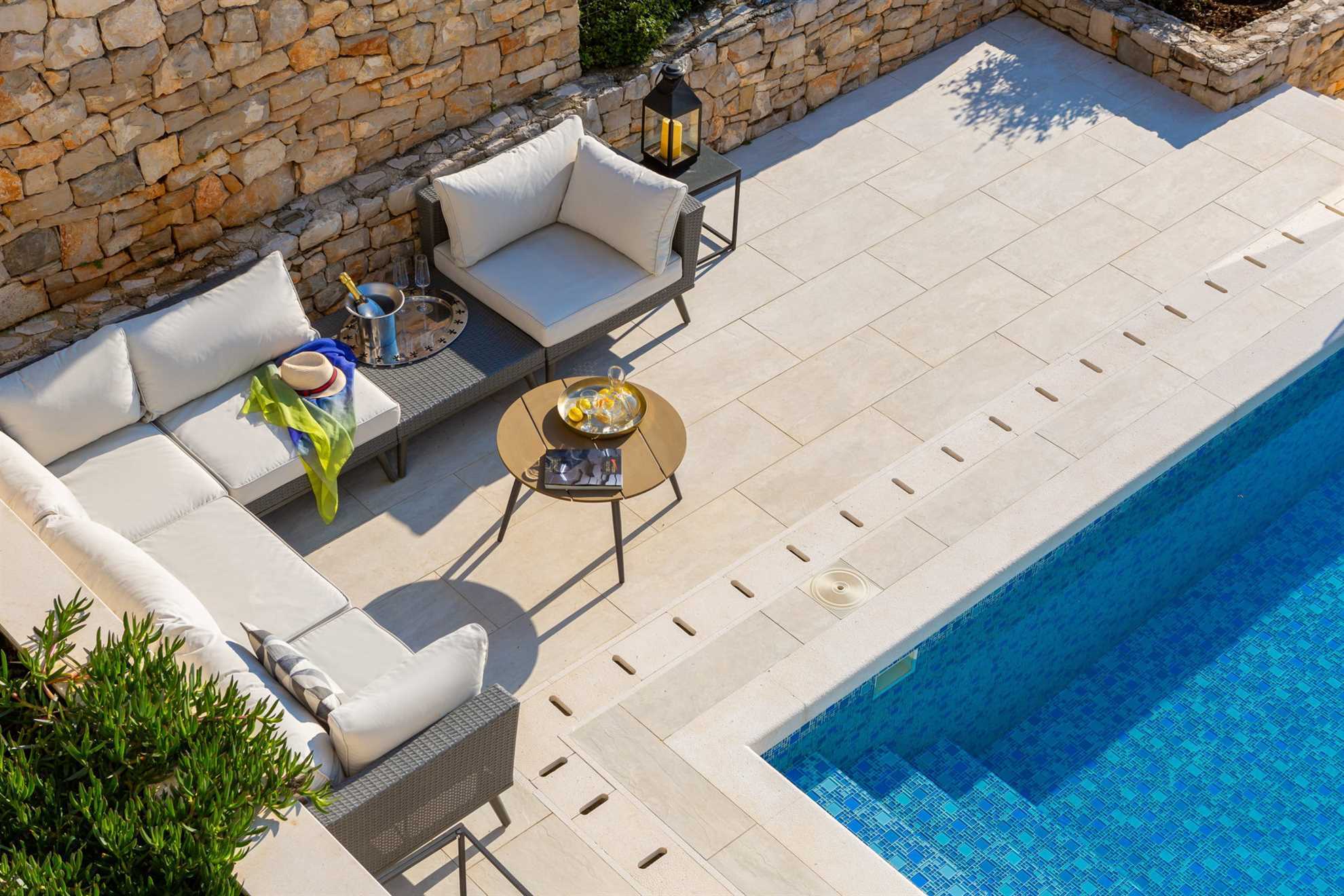 Beachfront Villa Grain of Salt with Pool