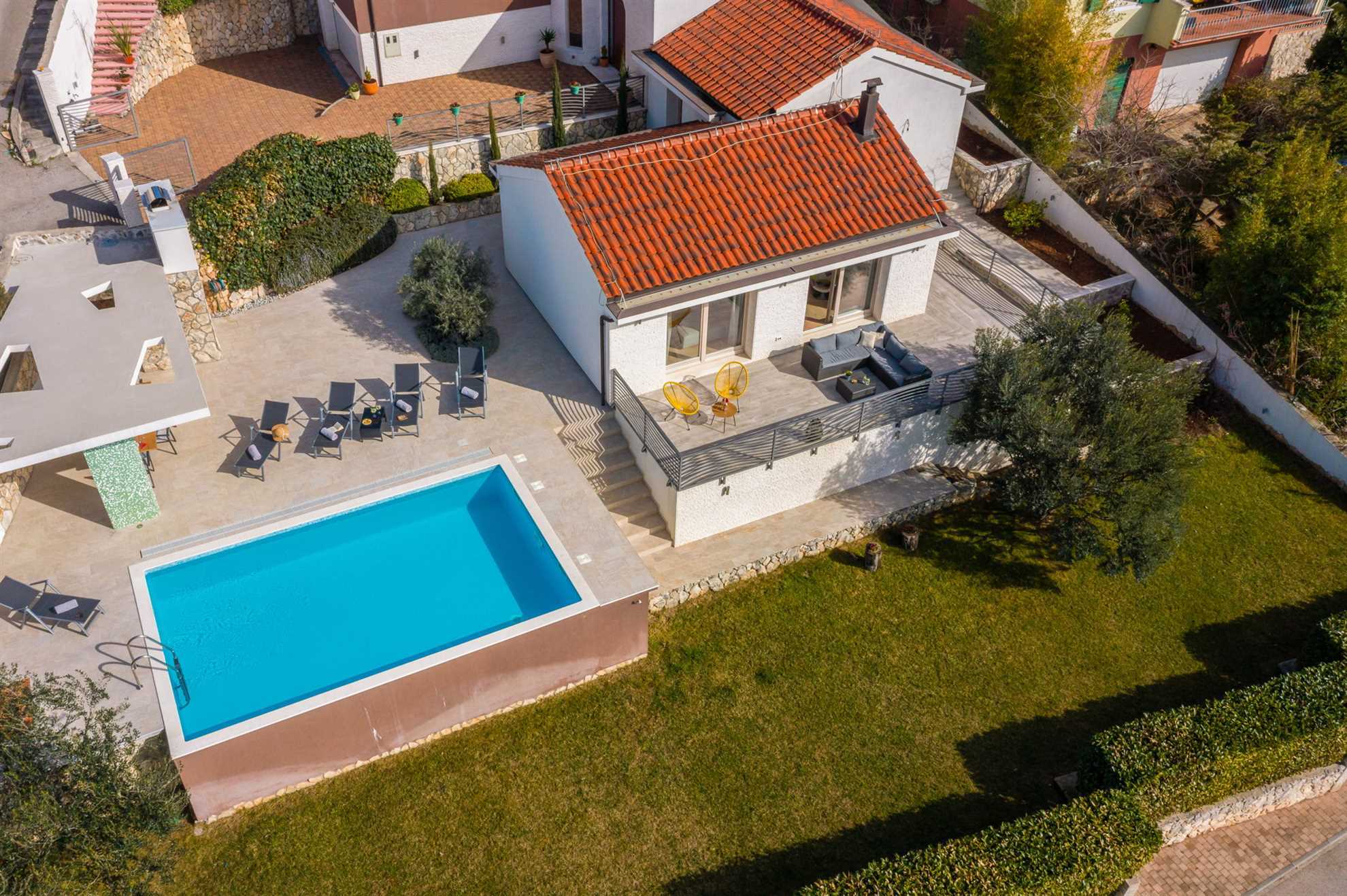 Villa Tela with Swimming Pool