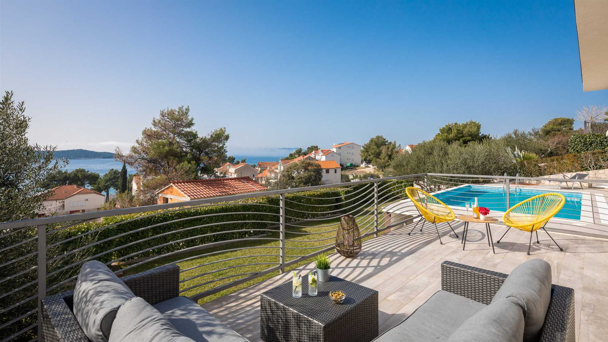 Villa Tela with Swimming Pool