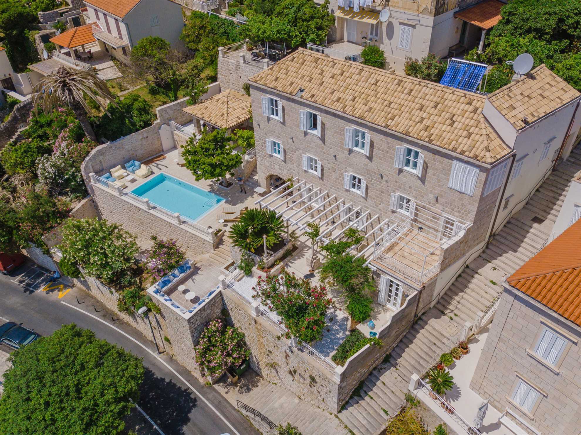 Villa Empress with Heated Pool