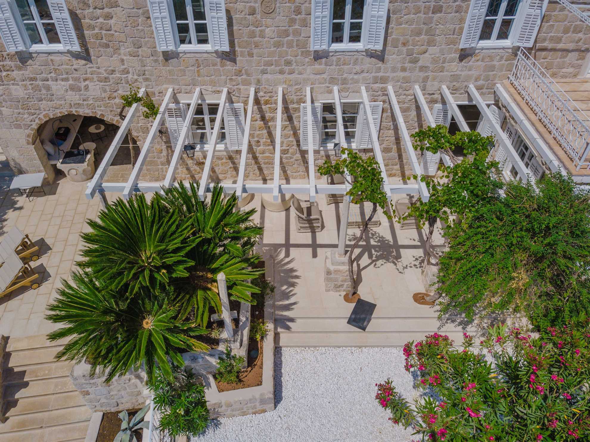 Villa Empress with Heated Pool