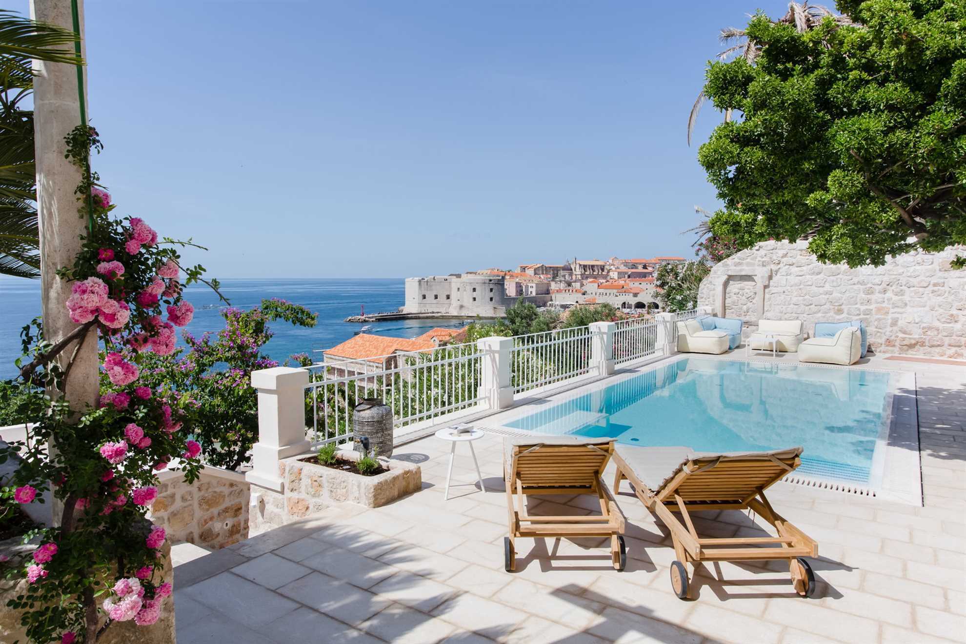 Villa Empress with Heated Pool