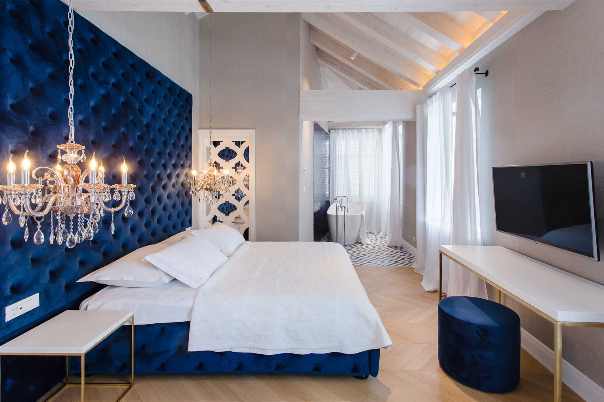 Villa Empress with Heated Pool
