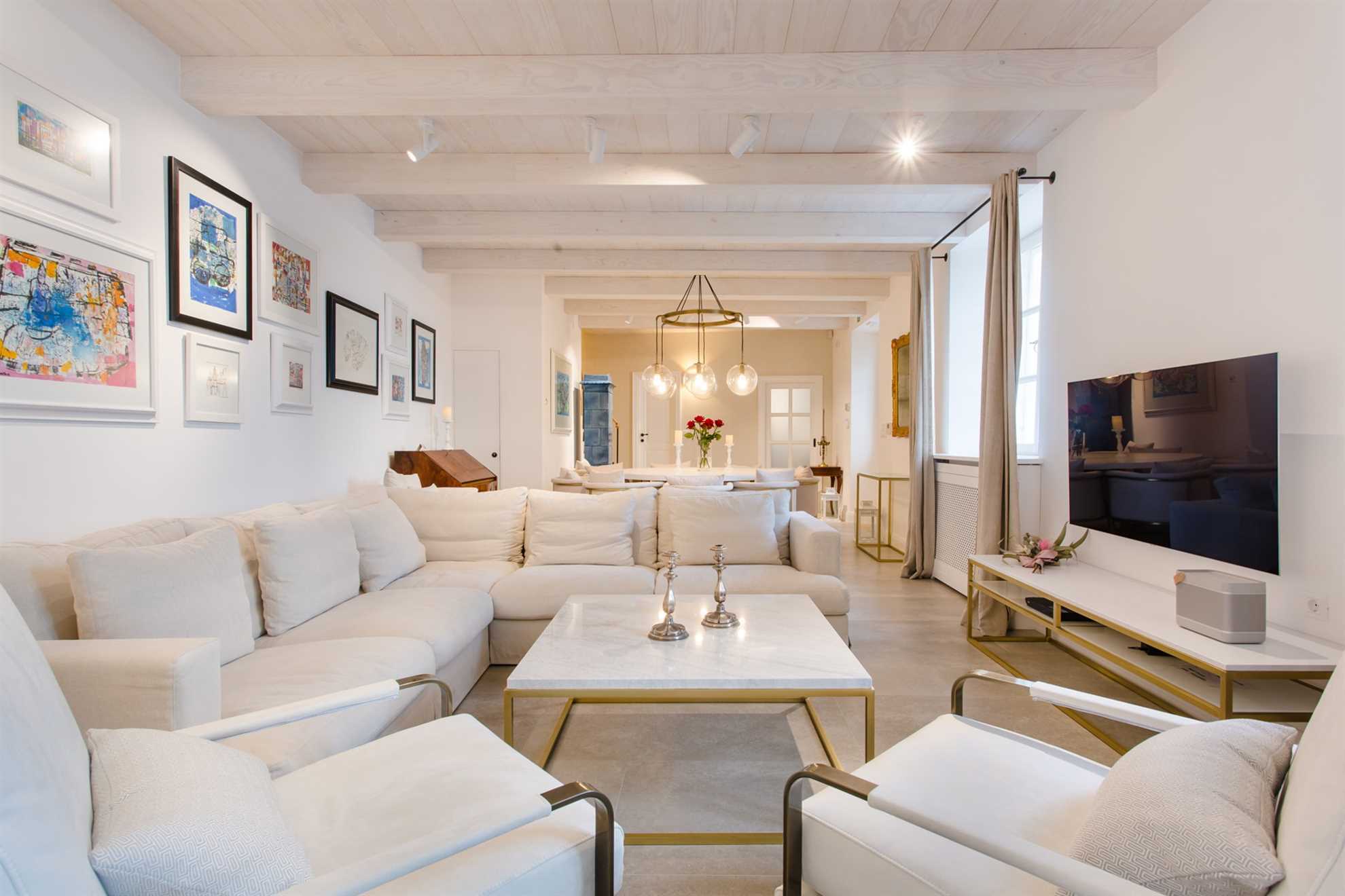 Villa Empress with Heated Pool