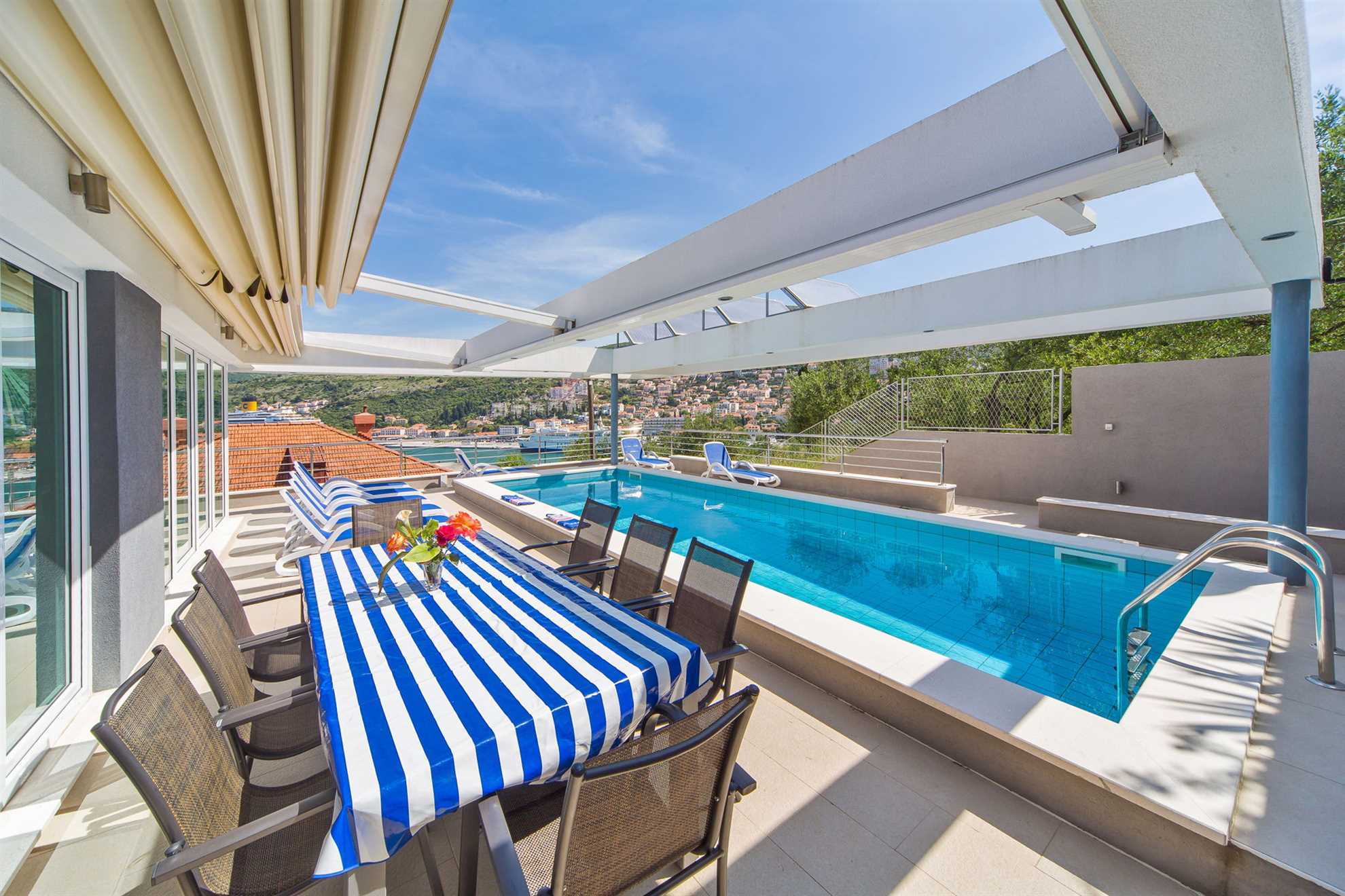 Villa Marinera with Pool