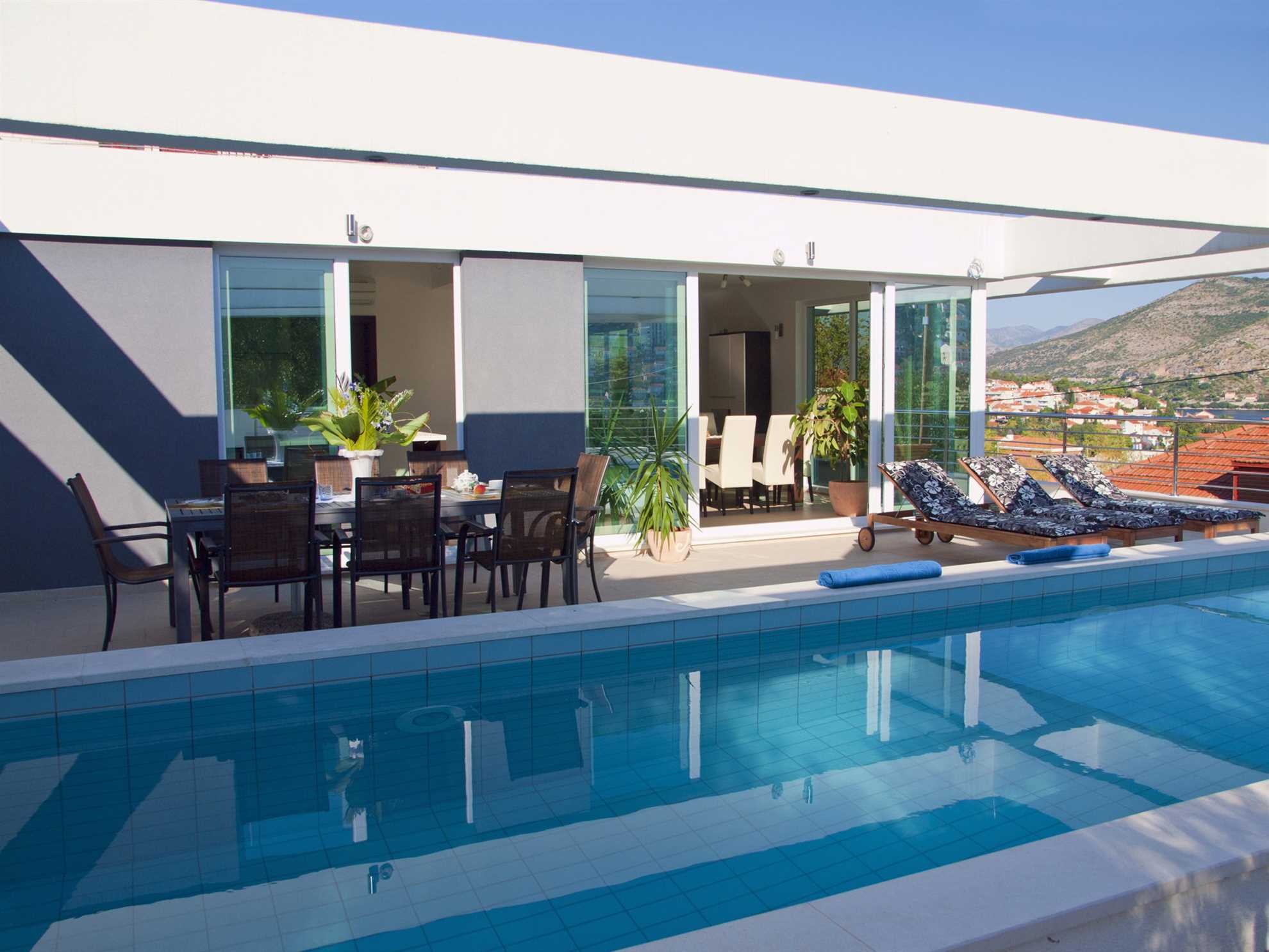 Villa Marinera with Pool