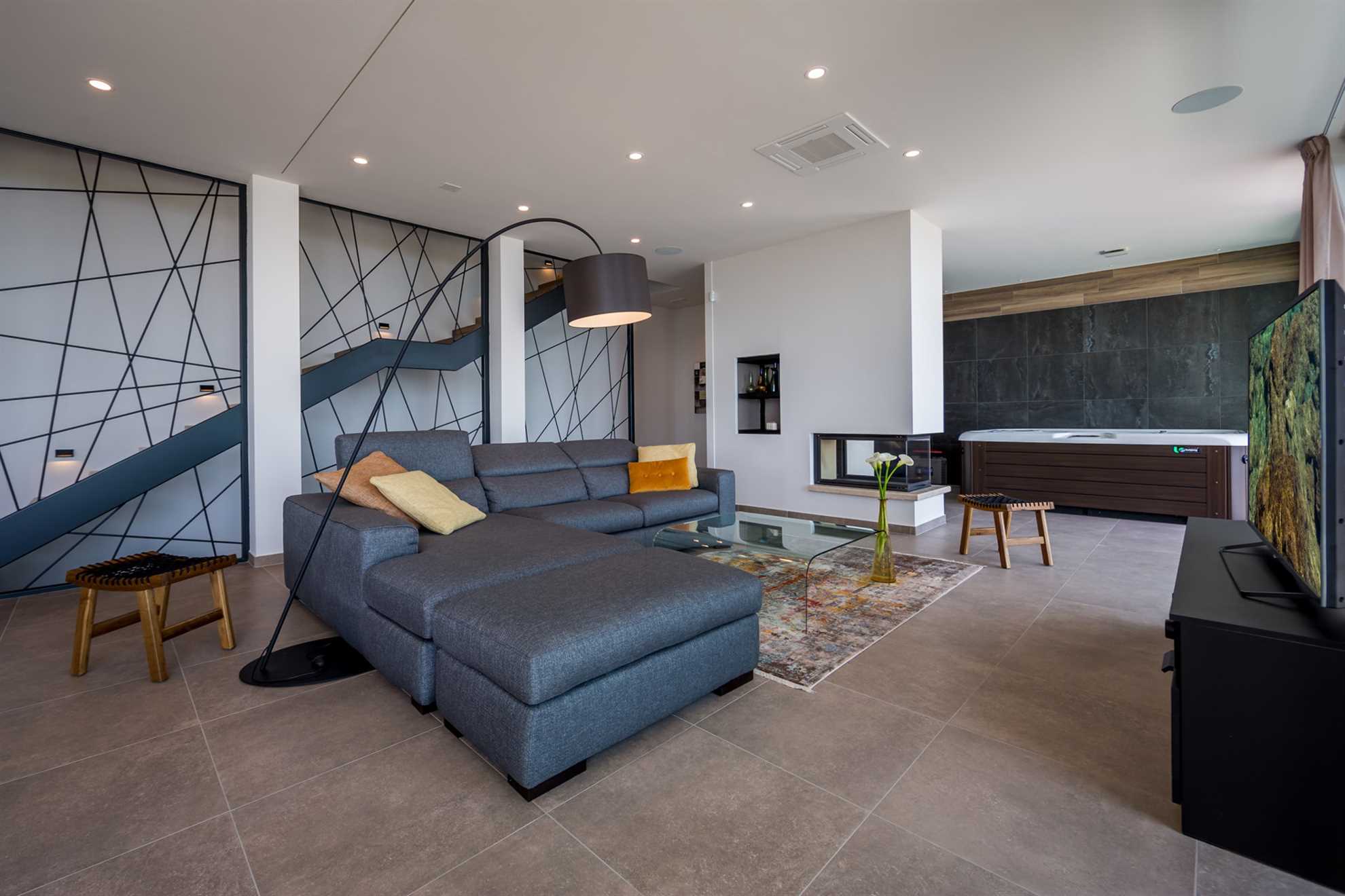 Villa Semper Fi with Pool