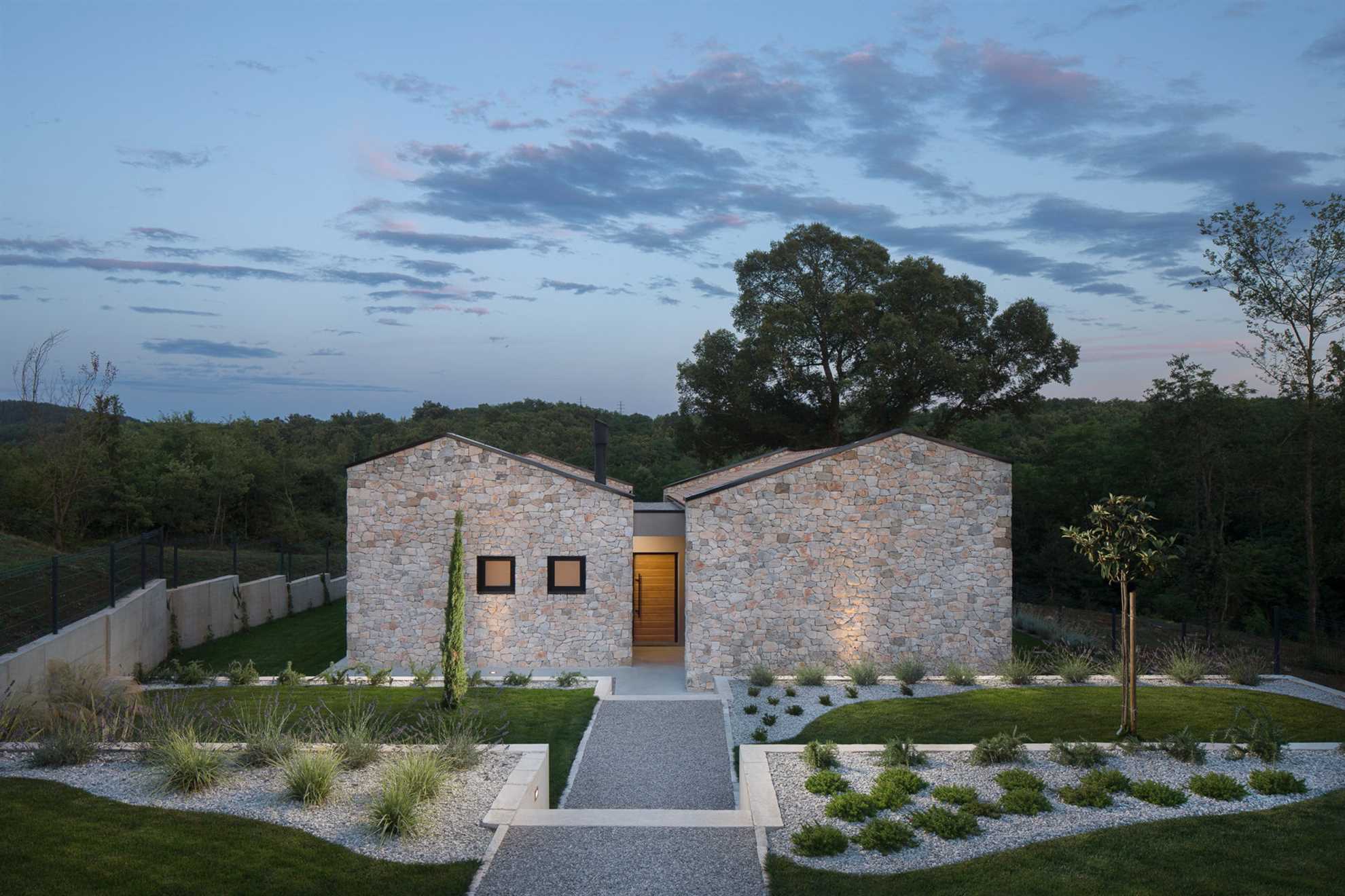 Villa Touch of Nature with Pool