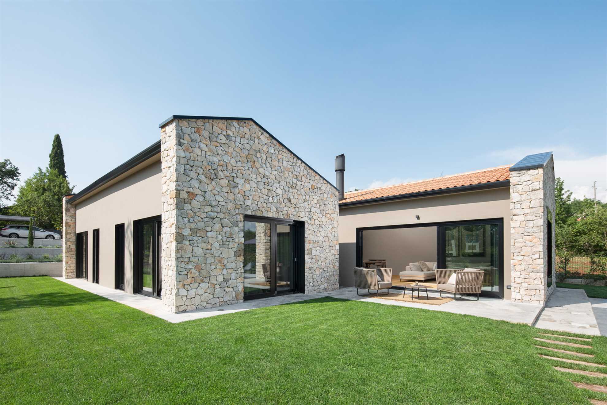 Villa Touch of Nature with Pool