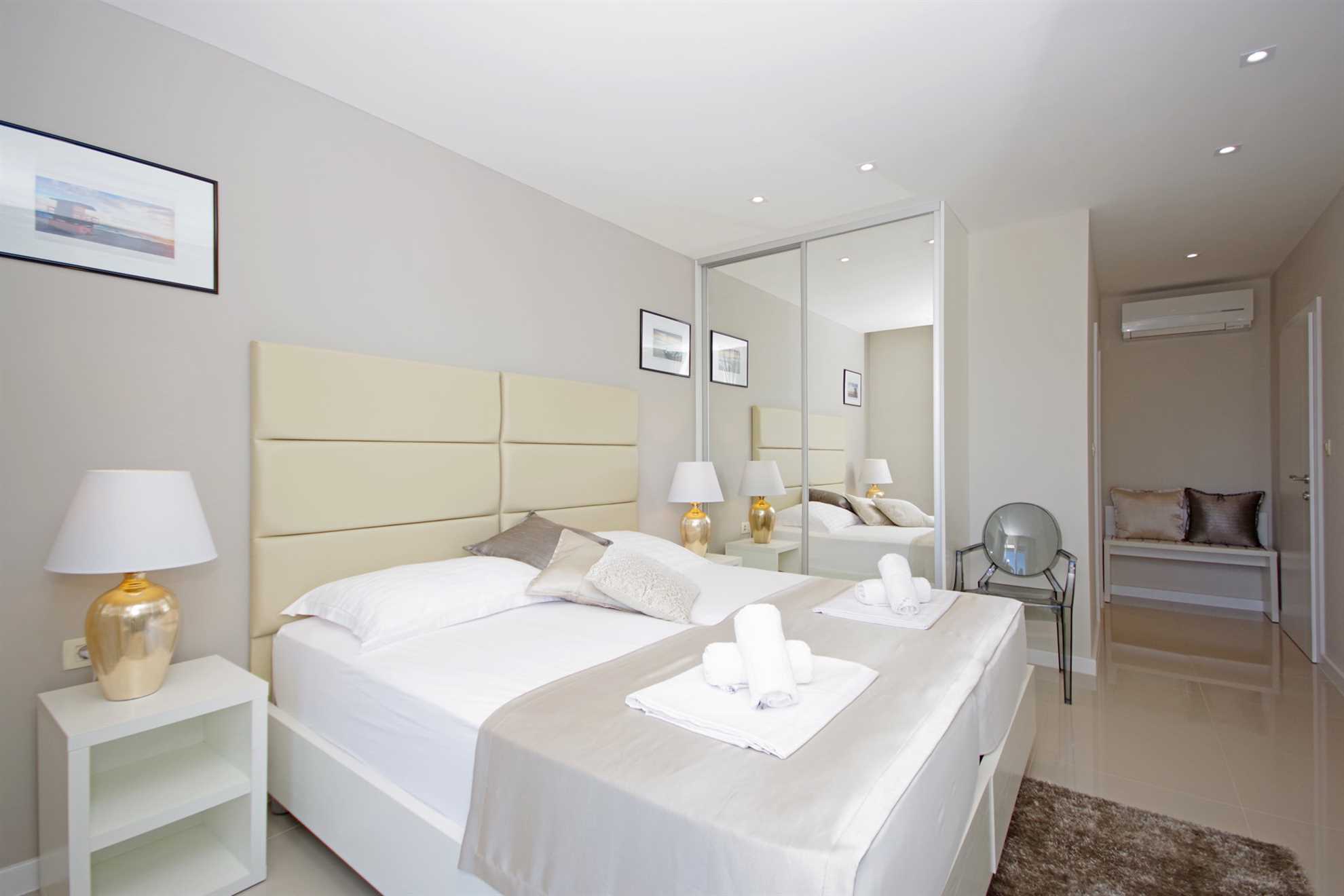 Villa Vert with Heated Pool