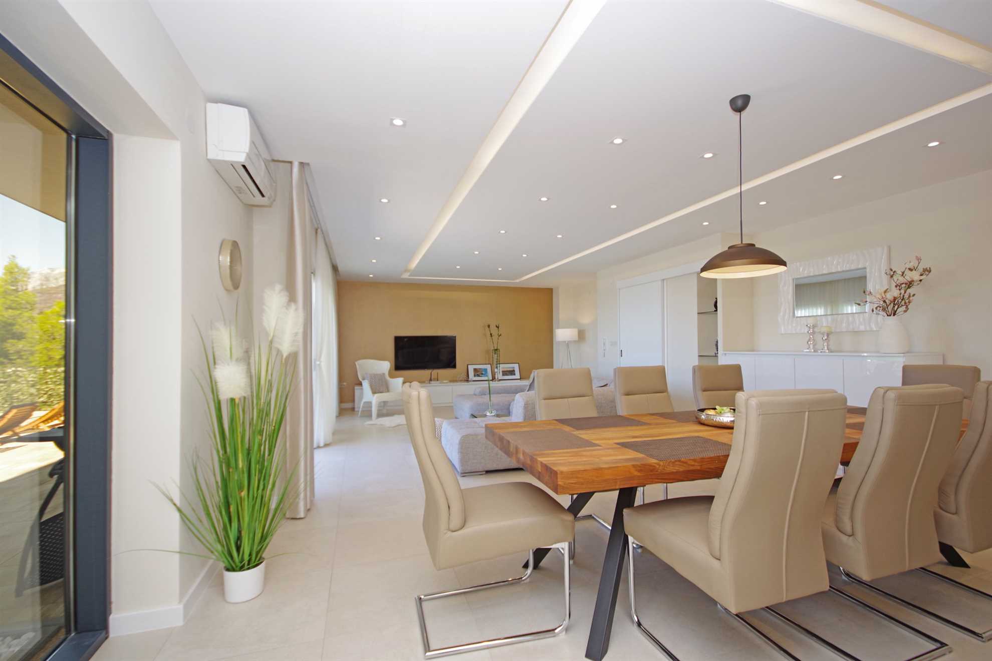 Villa Vert with Heated Pool