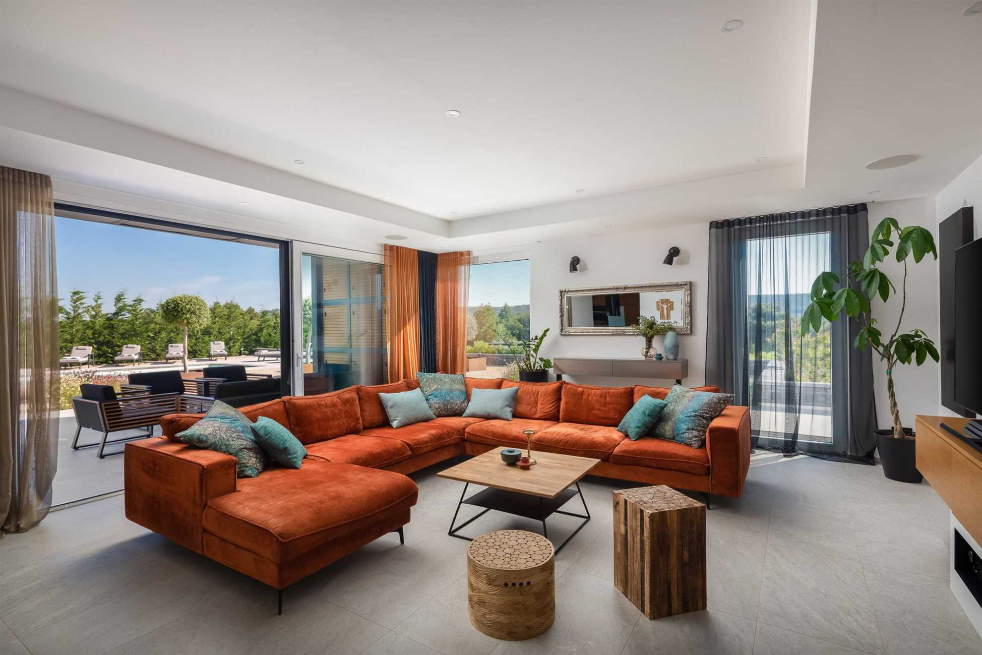 Villa La Boheme with Pool