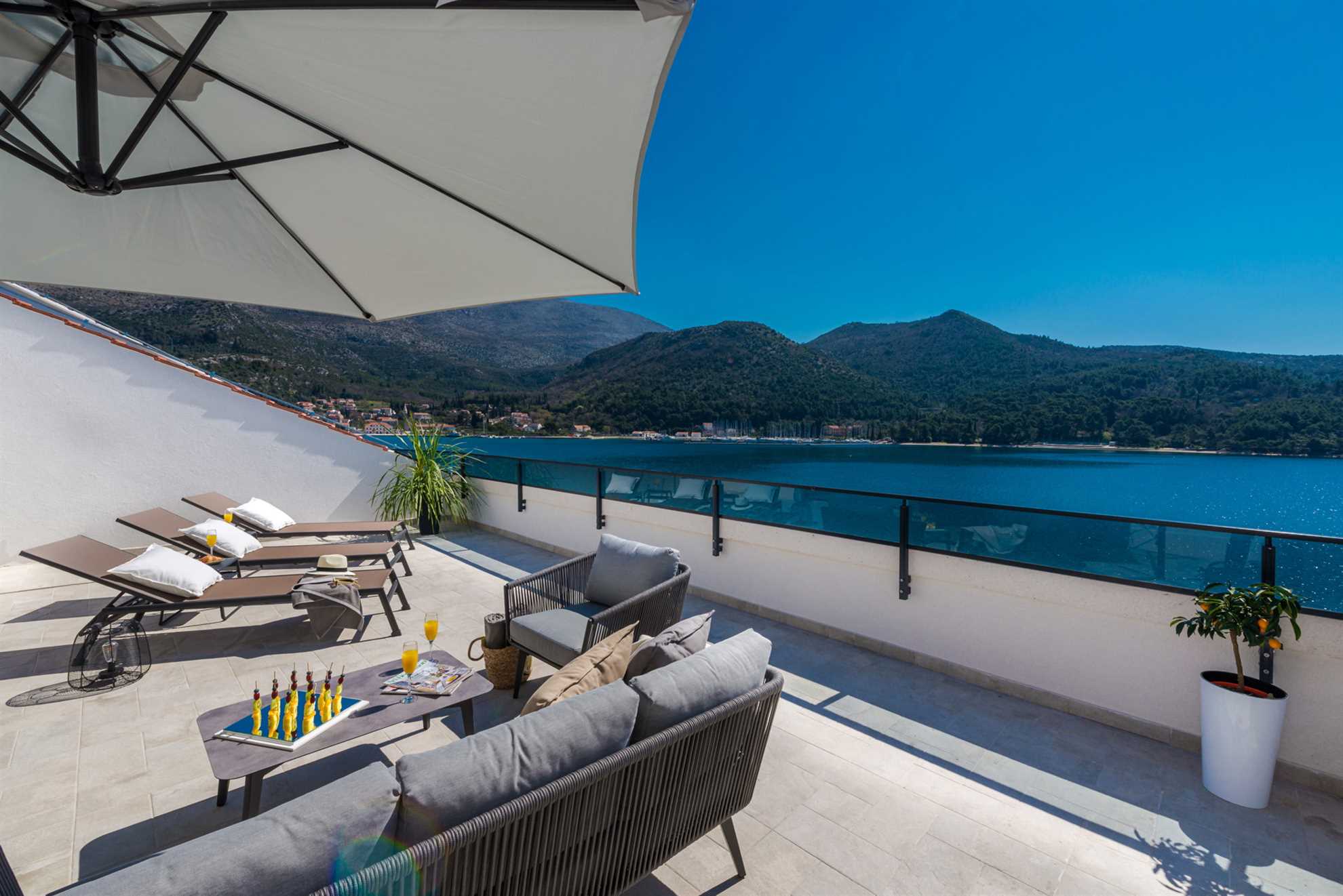 Beachfront Villa Absoluta with Pool