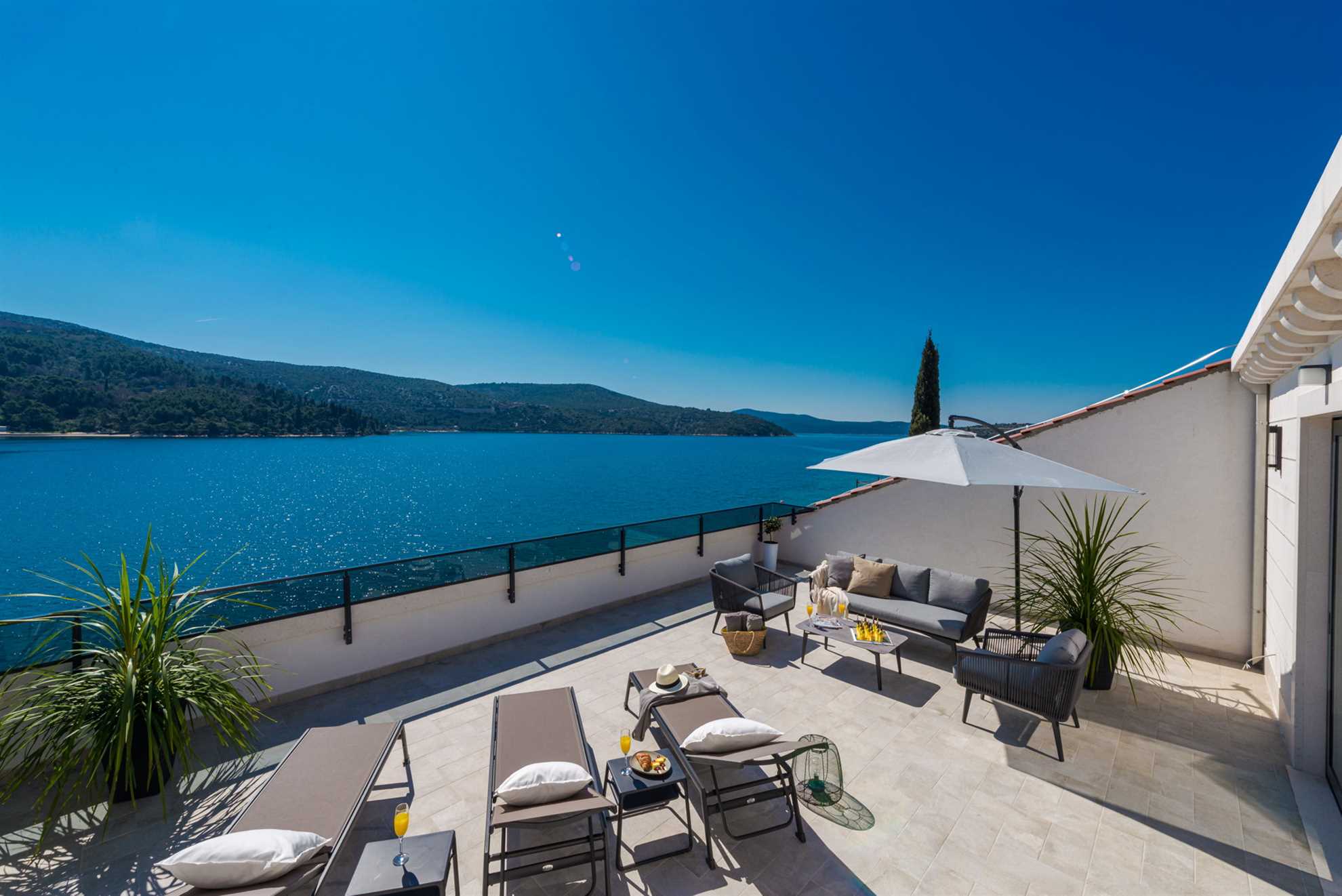 Beachfront Villa Absoluta with Pool