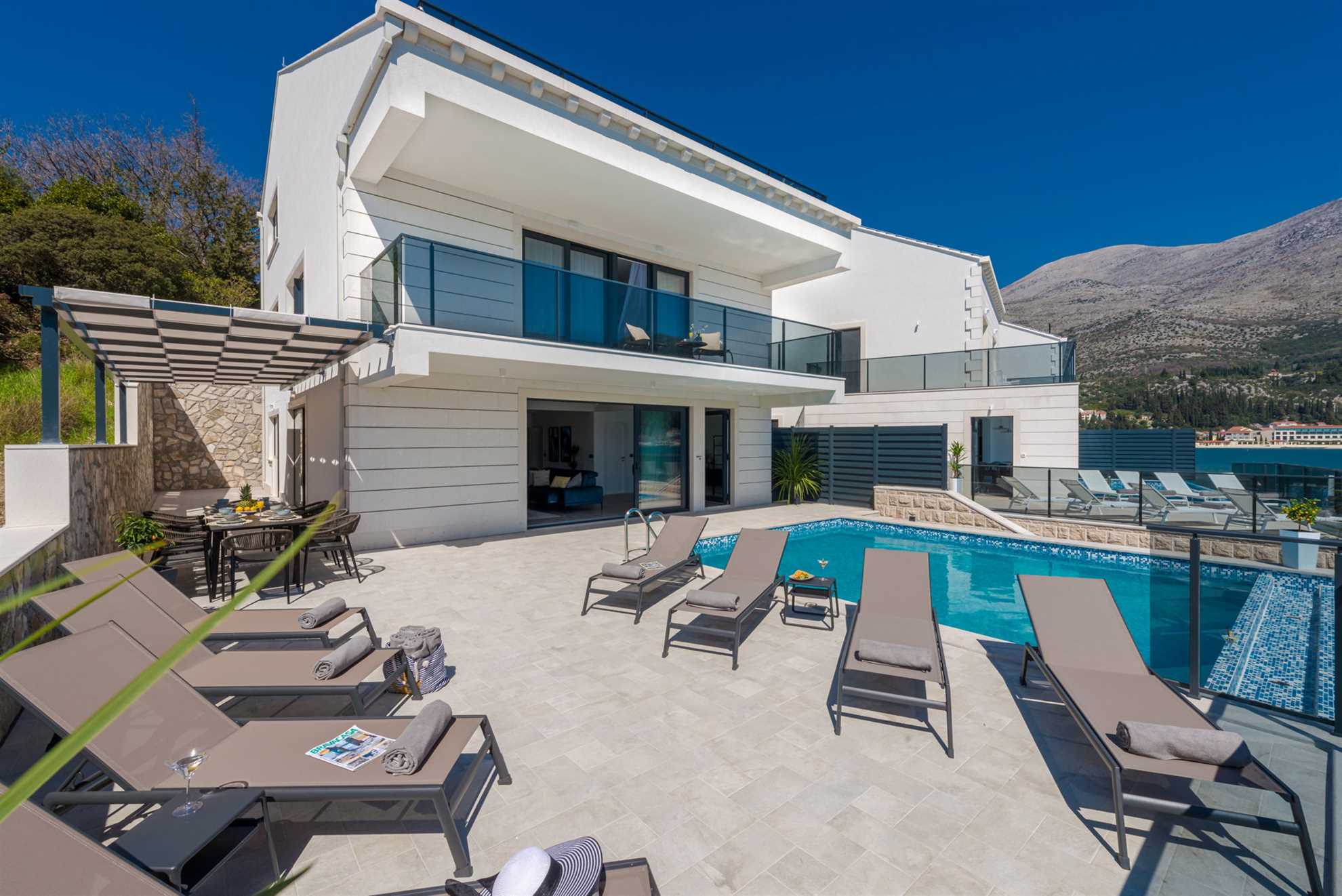 Beachfront Villa Absoluta with Pool