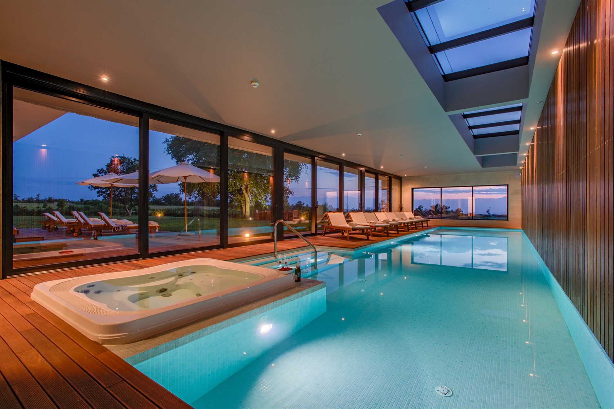 Villa Opulence with Pool