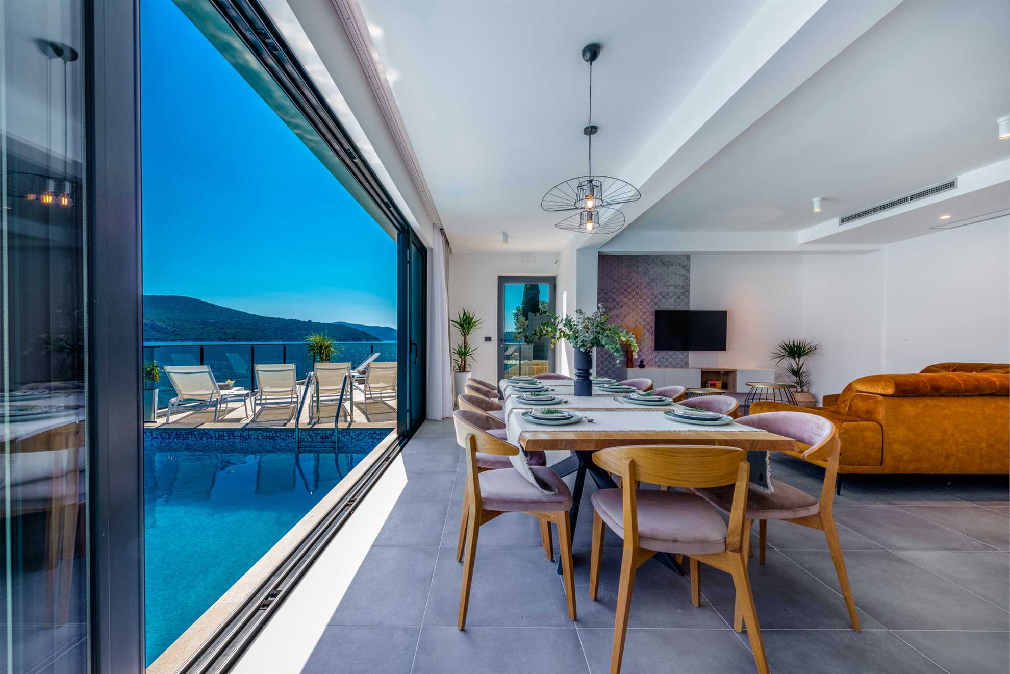Beachfront Villa Suprema with Pool