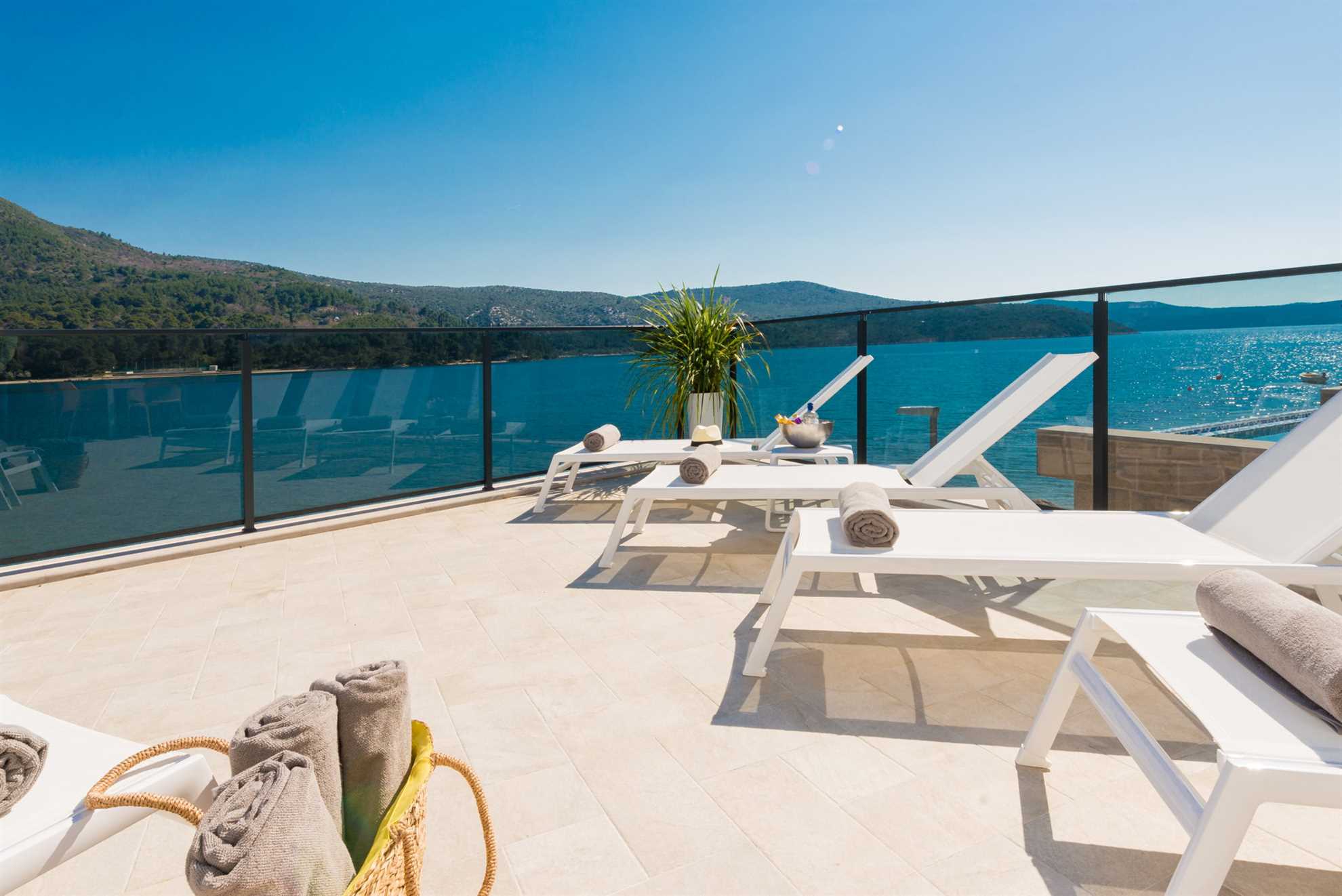 Beachfront Villa Suprema with Pool