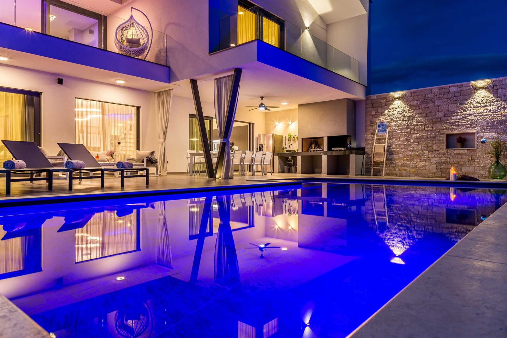 Luxusvilla Callisto mit Pool