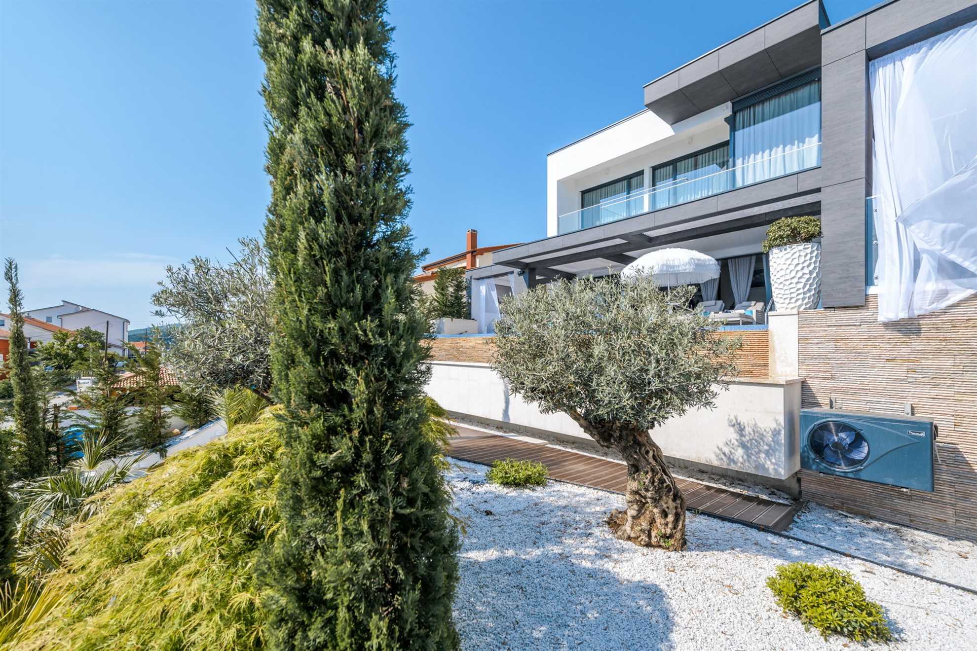 Luxury Villa Brilliance with Pool