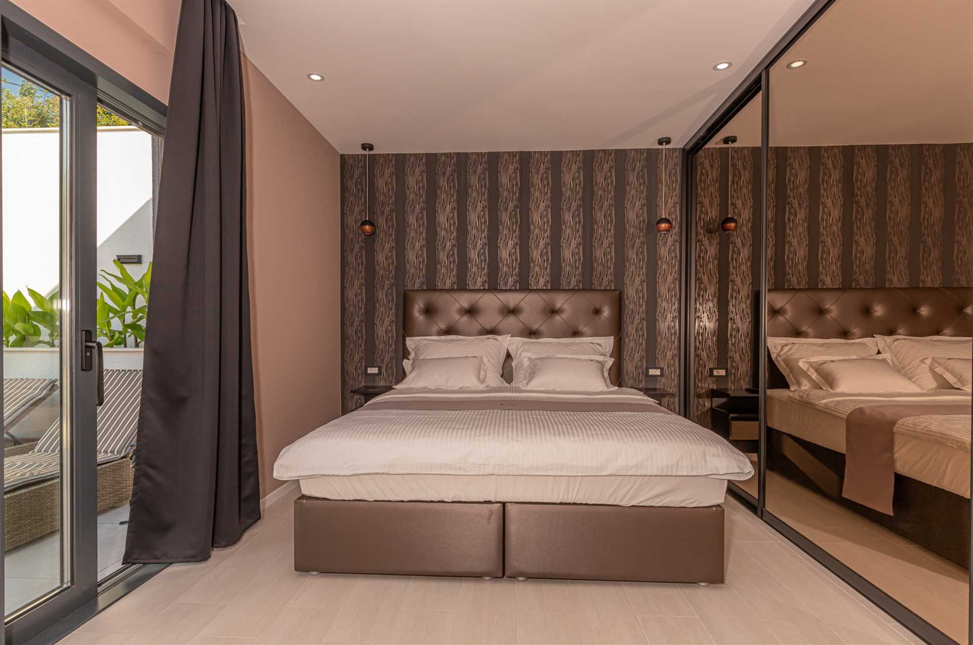Luxury Villa Cesarea with Pool