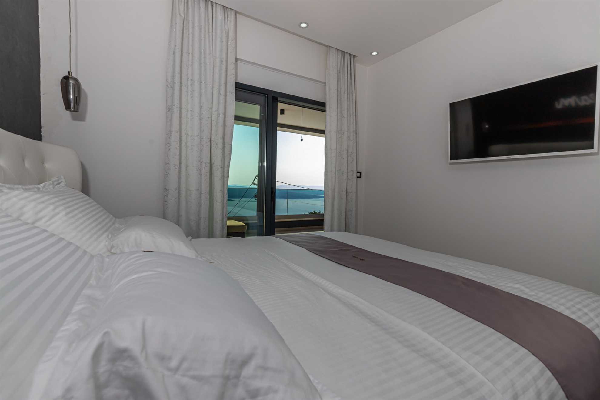 Luxury Villa Cesarea with Pool