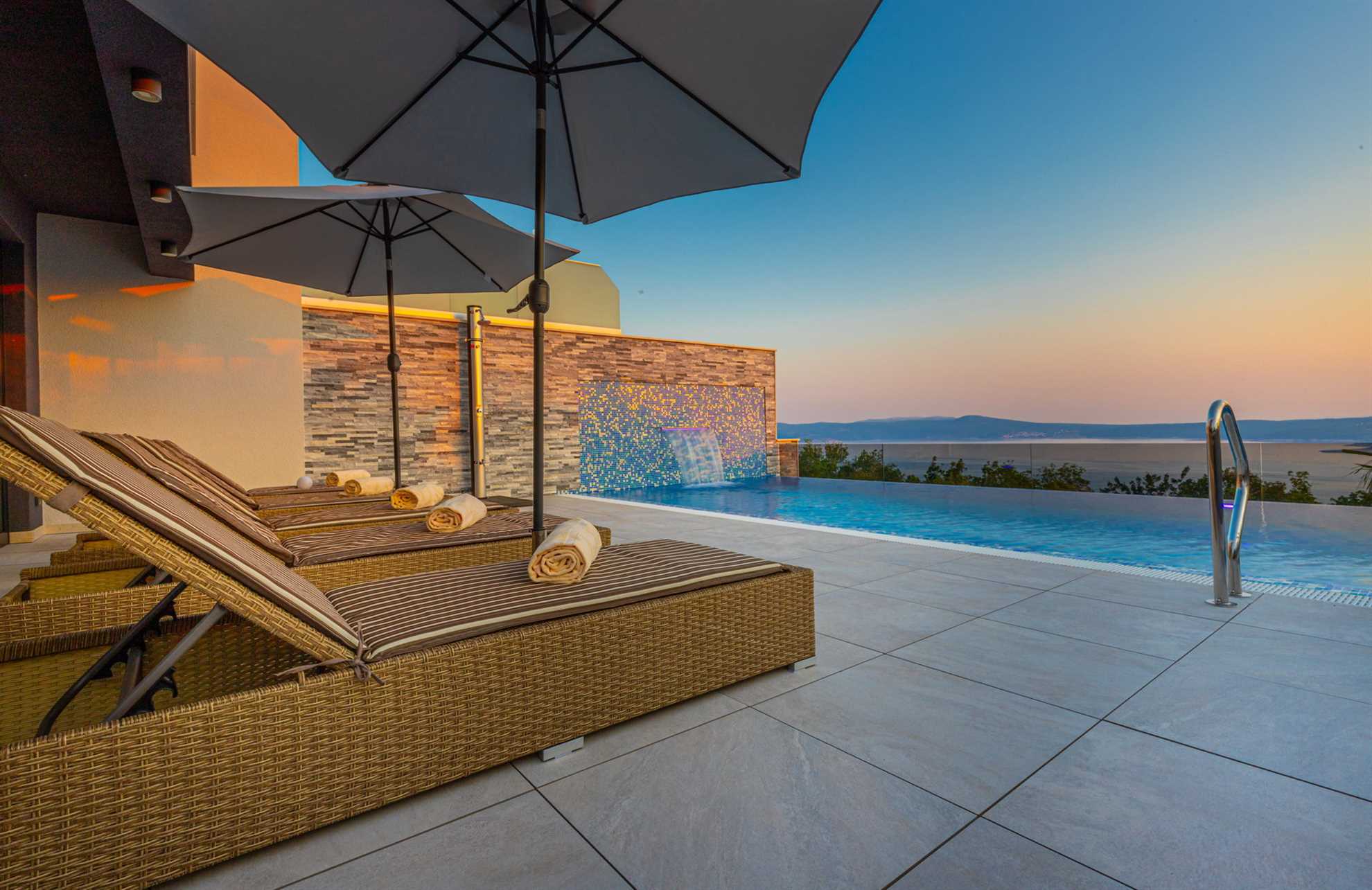 Luxury Villa Cesarea with Pool