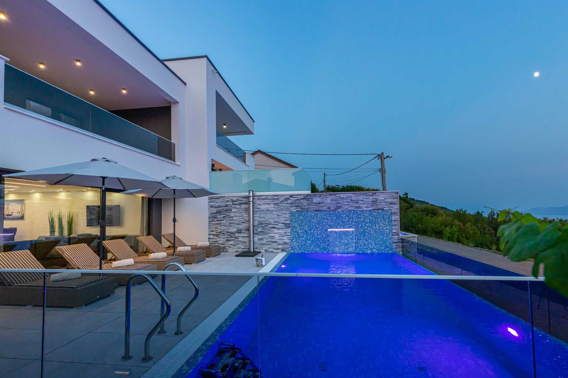 Luxury Villa Cesarea with Pool