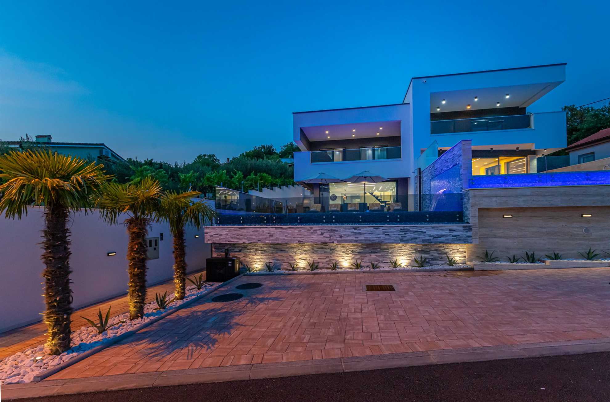 Luxury Villa Cesarea with Pool