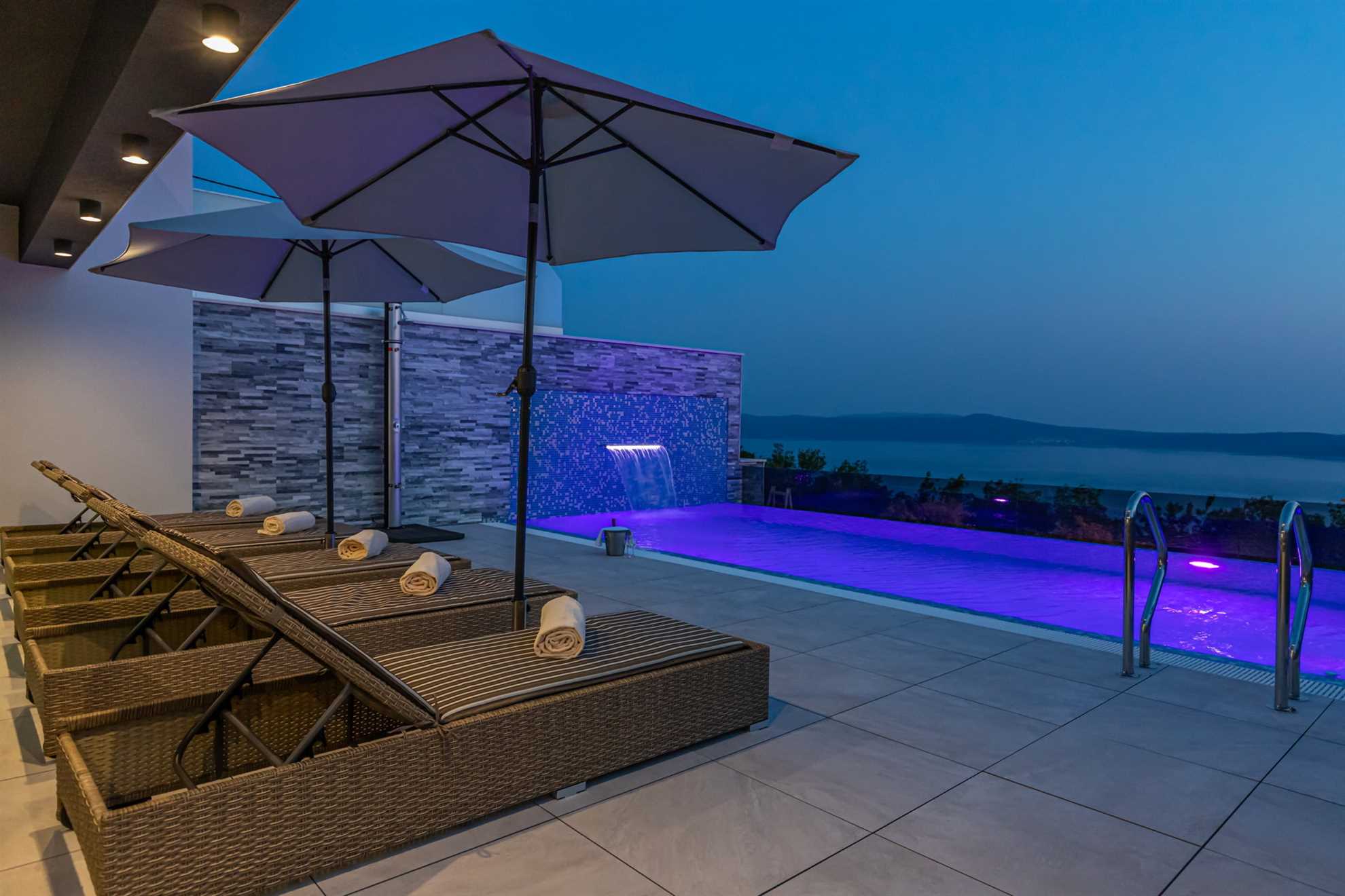 Luxury Villa Cesarea with Pool