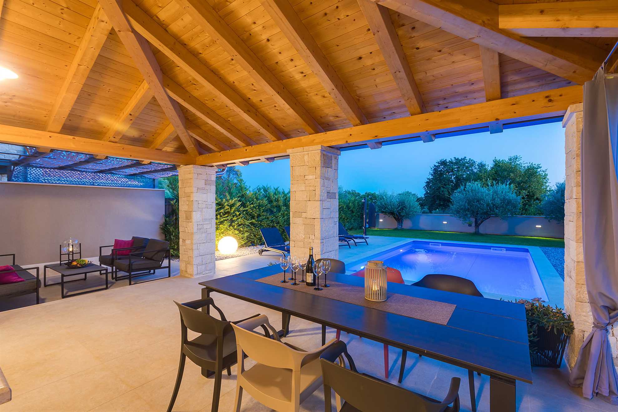 Villa Lyan with Swimming Pool