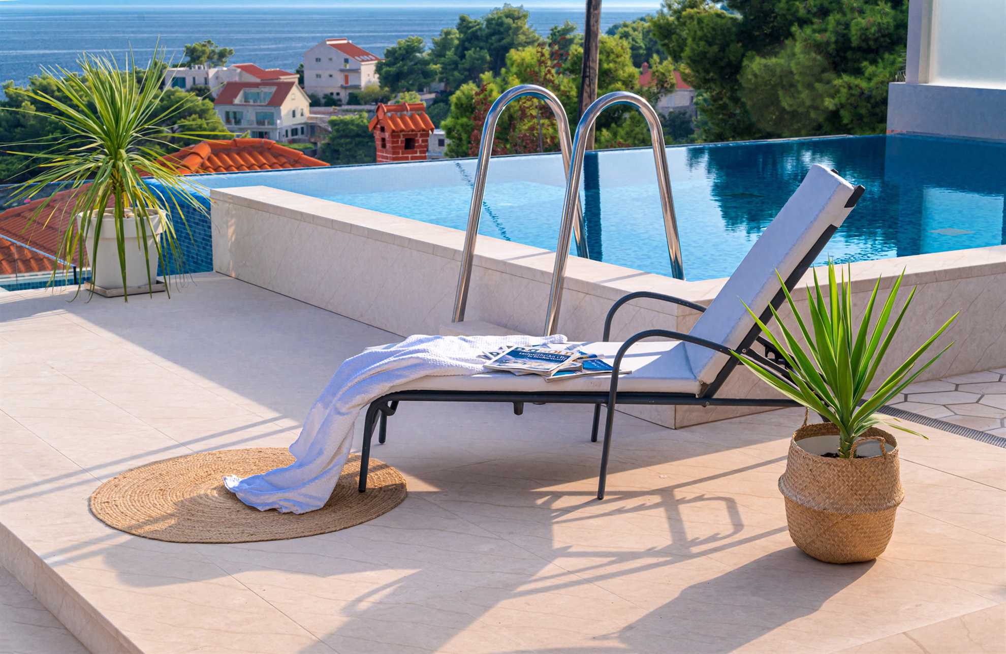 Villa Maritime with Infinity Pool