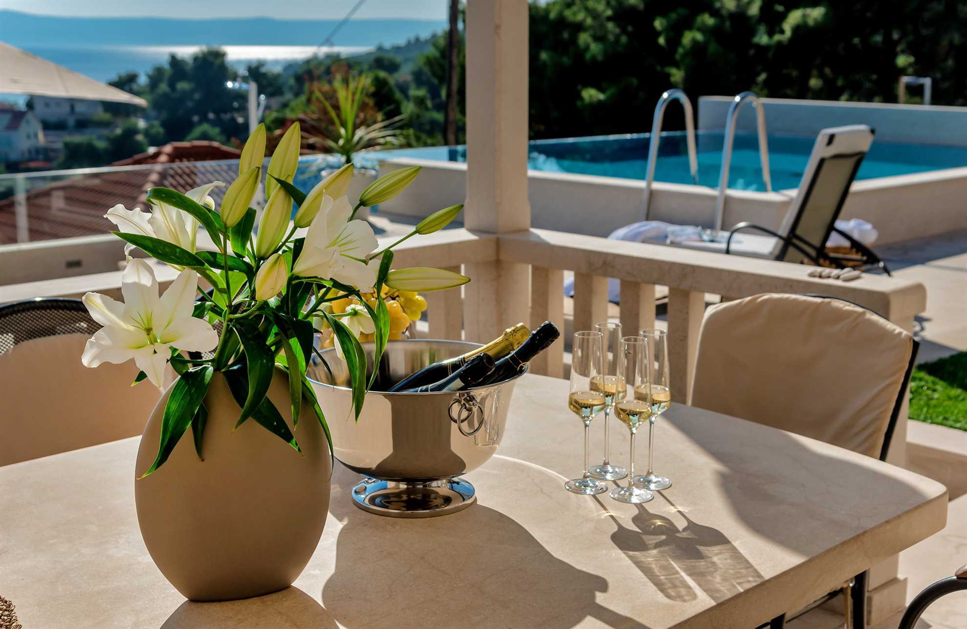 Villa Maritime with Infinity Pool