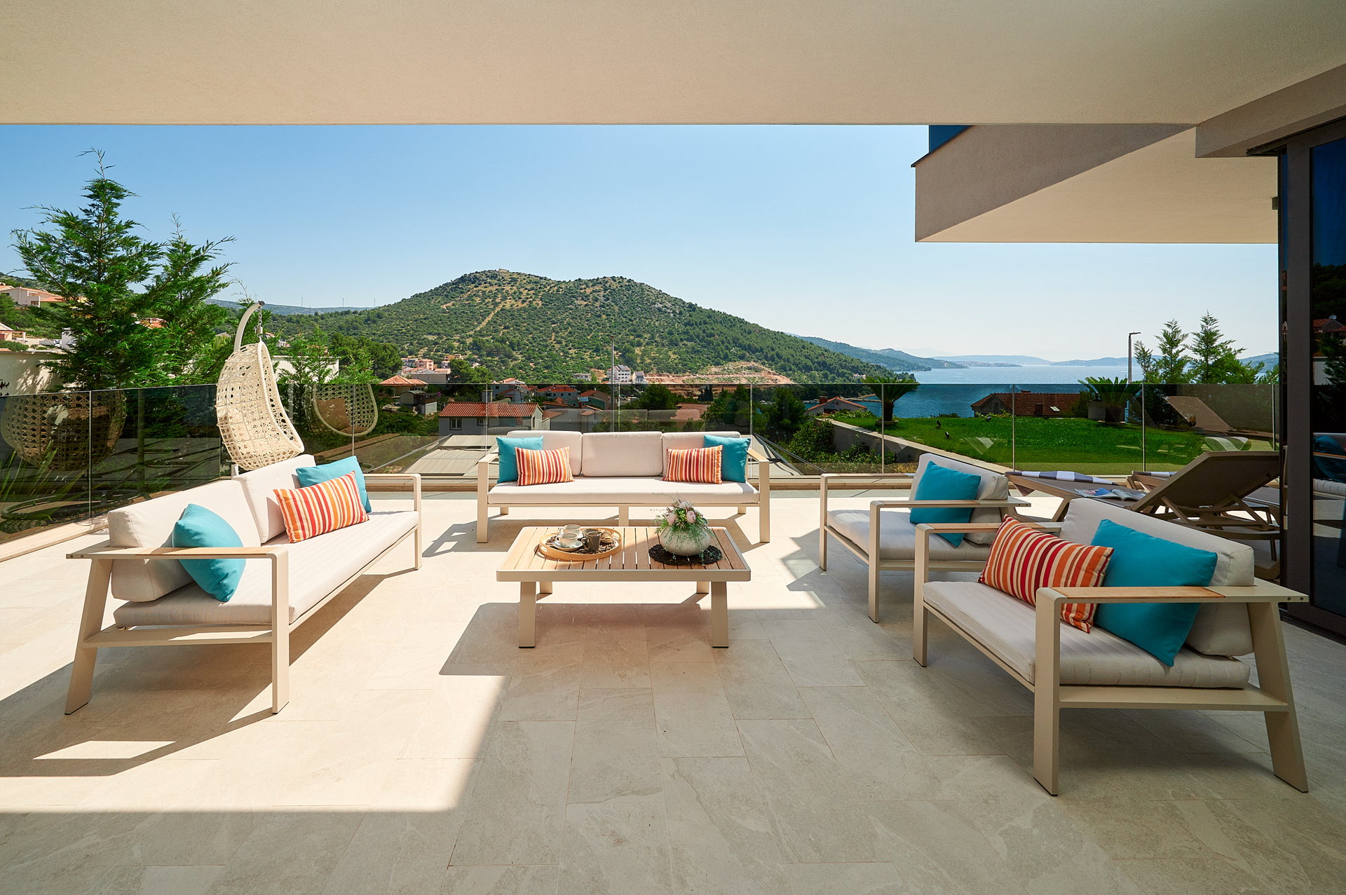 Luxury Villa Posh Cherry with Pool