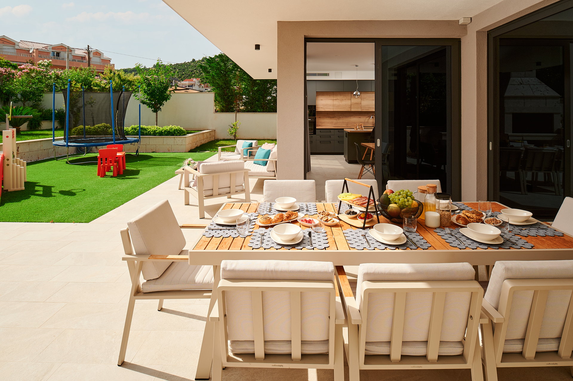 Luxury Villa Posh Cherry with Pool