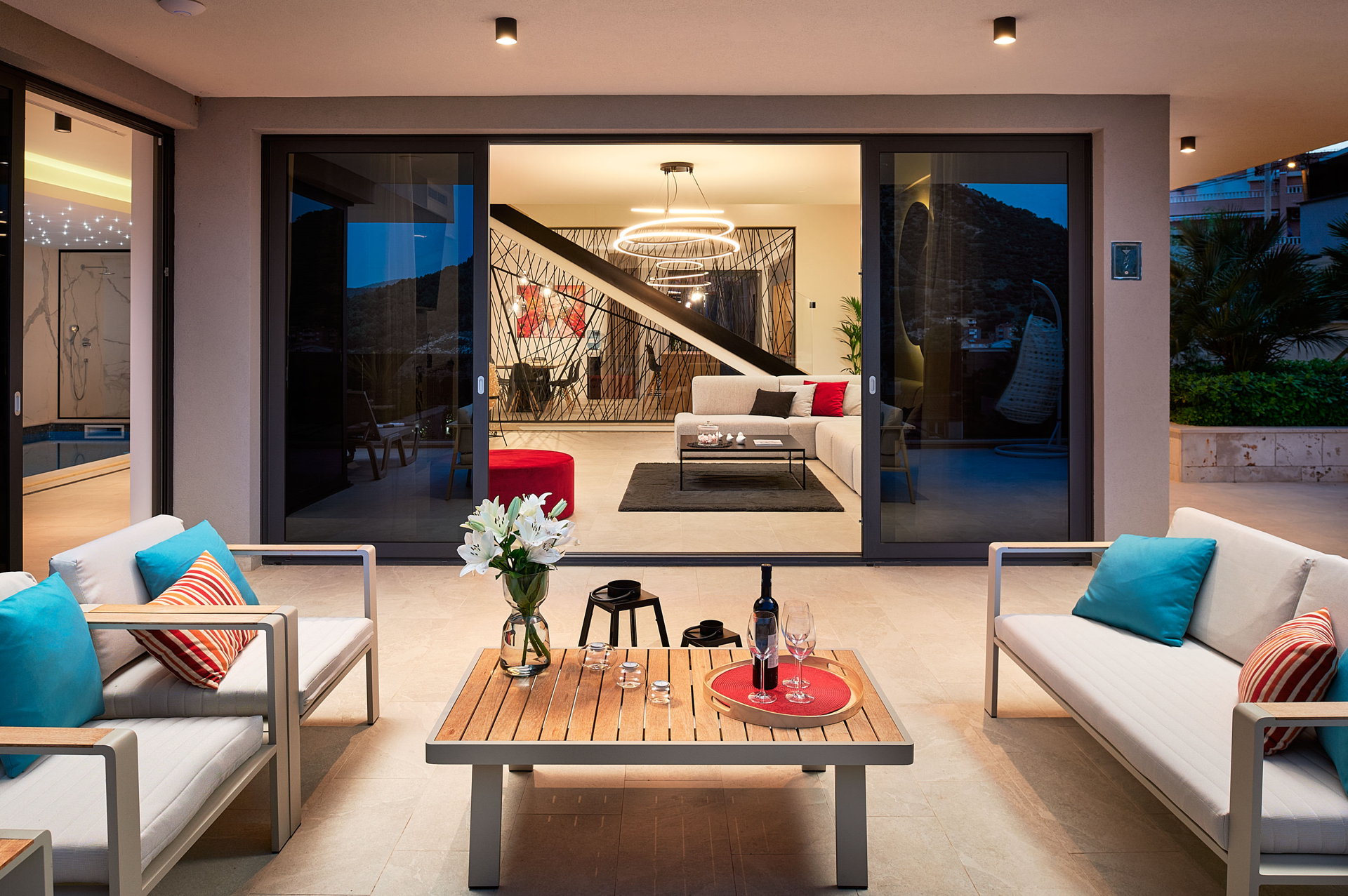 Luxury Villa Posh Cherry with Pool