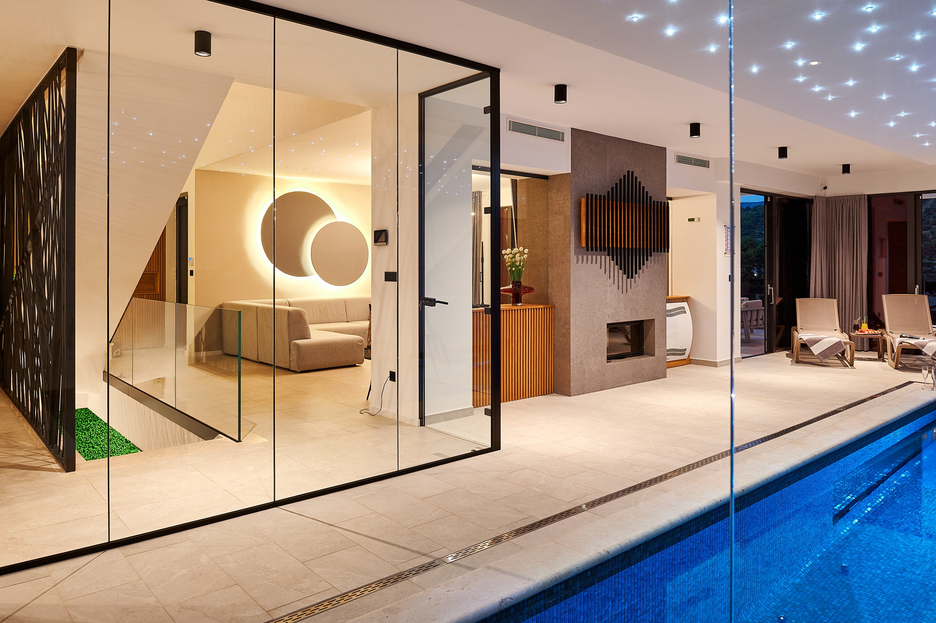 Luxury Villa Posh Cherry with Pool