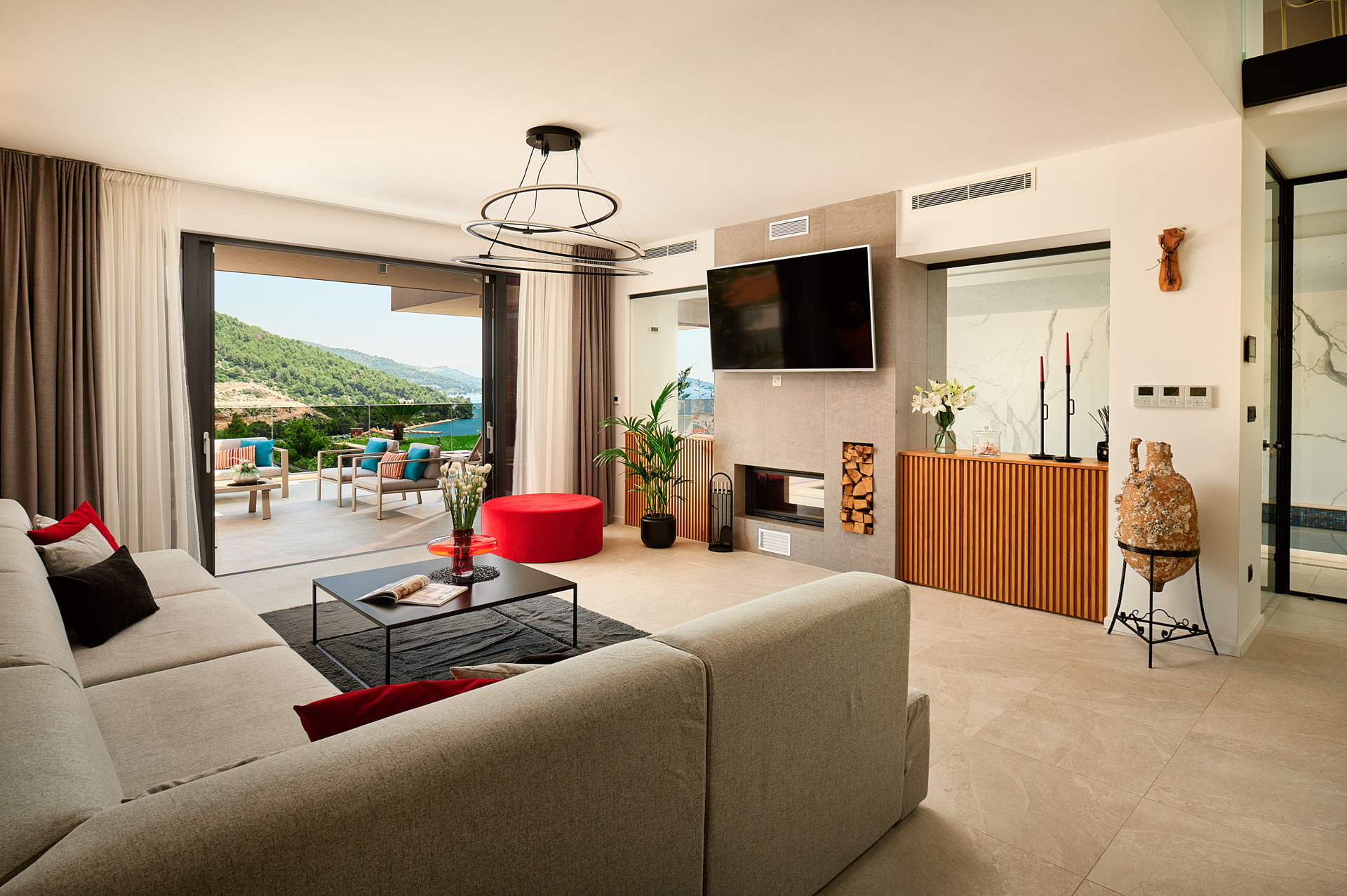 Luxury Villa Posh Cherry with Pool