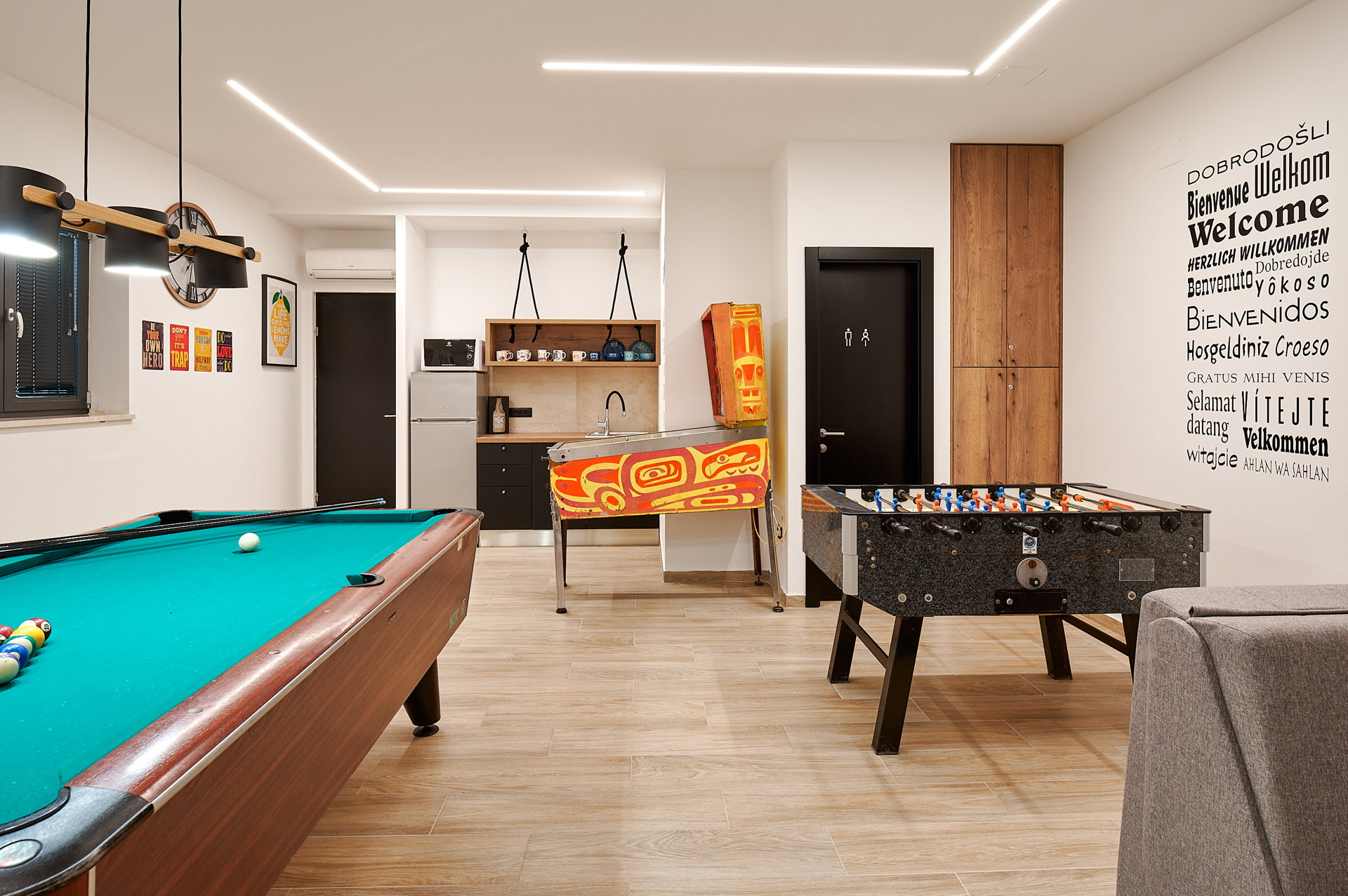 Luxury Villa Posh Cherry with Pool