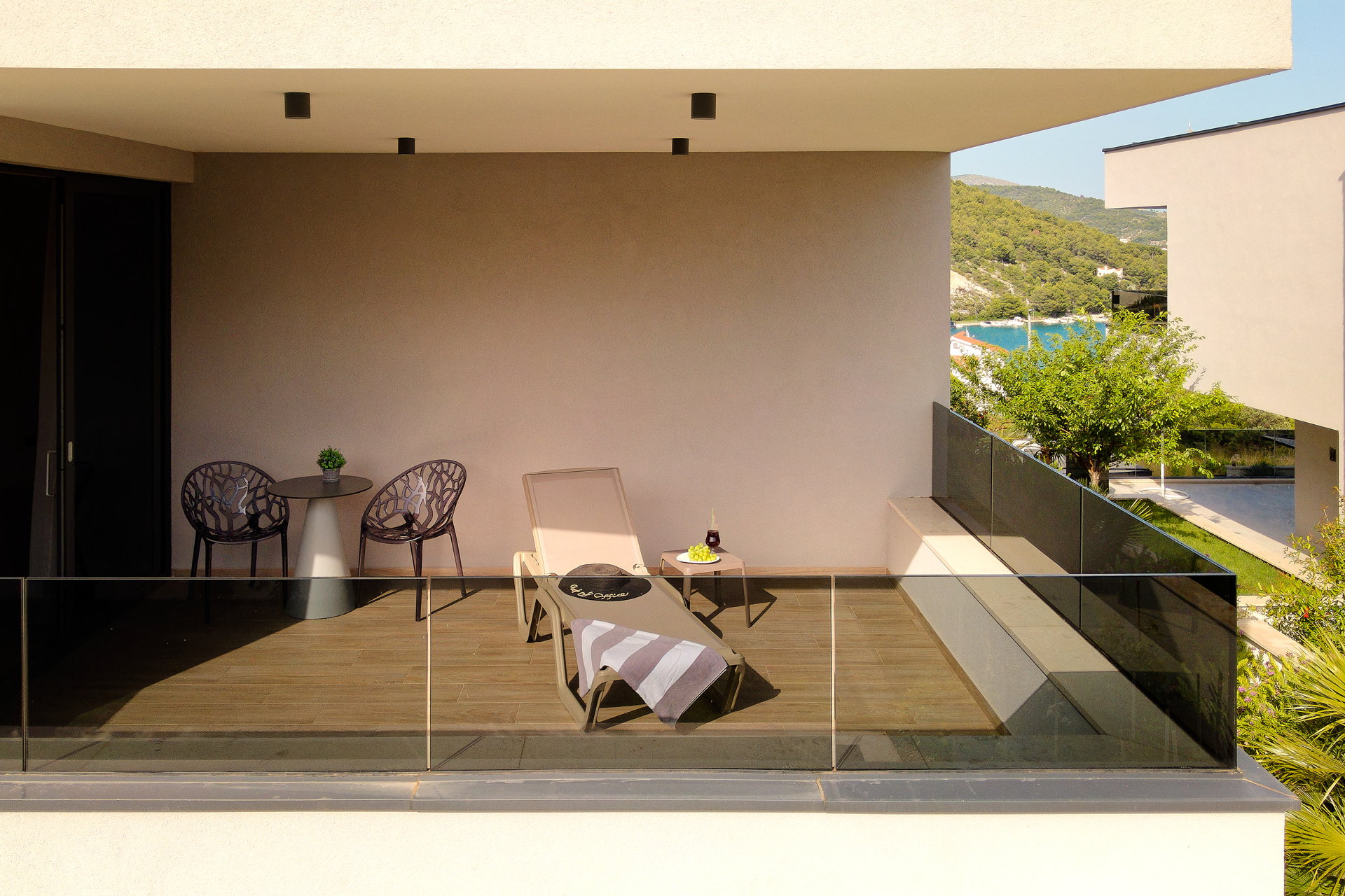 Luxury Villa Posh Cherry with Pool