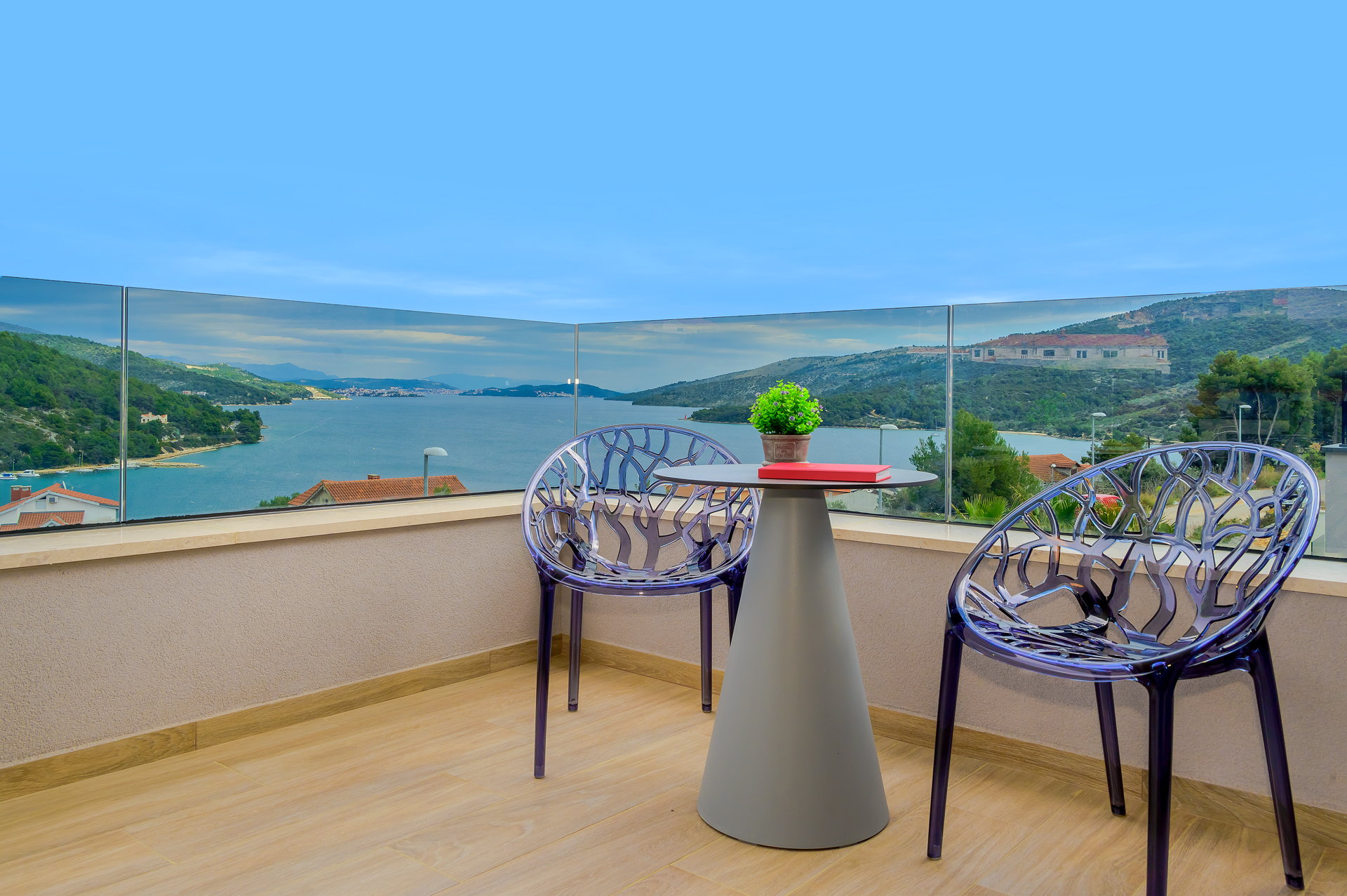 Luxury Villa Posh Cherry with Pool
