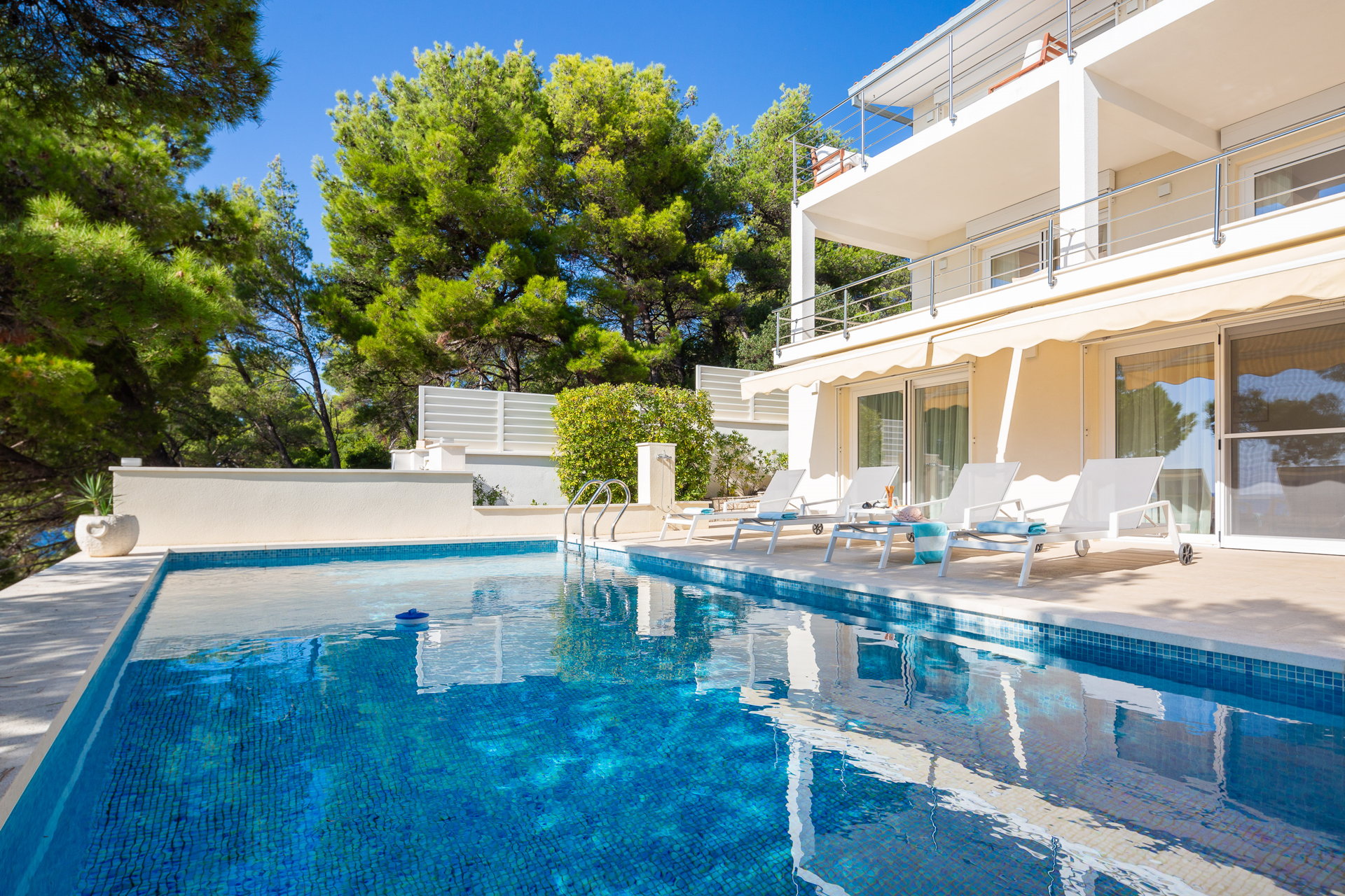 Beachfront Villa Allegria with Pool