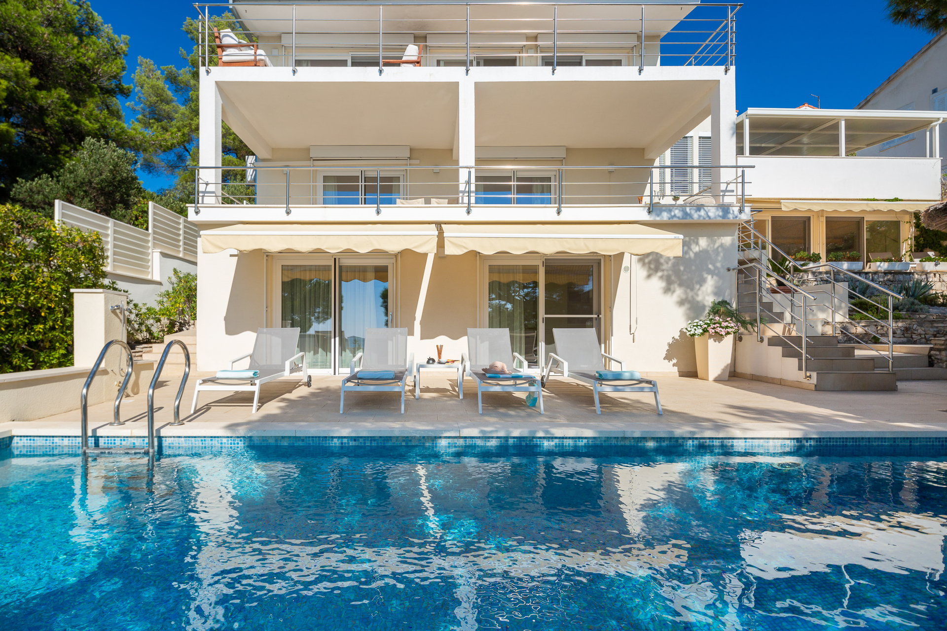 Beachfront Villa Allegria with Pool